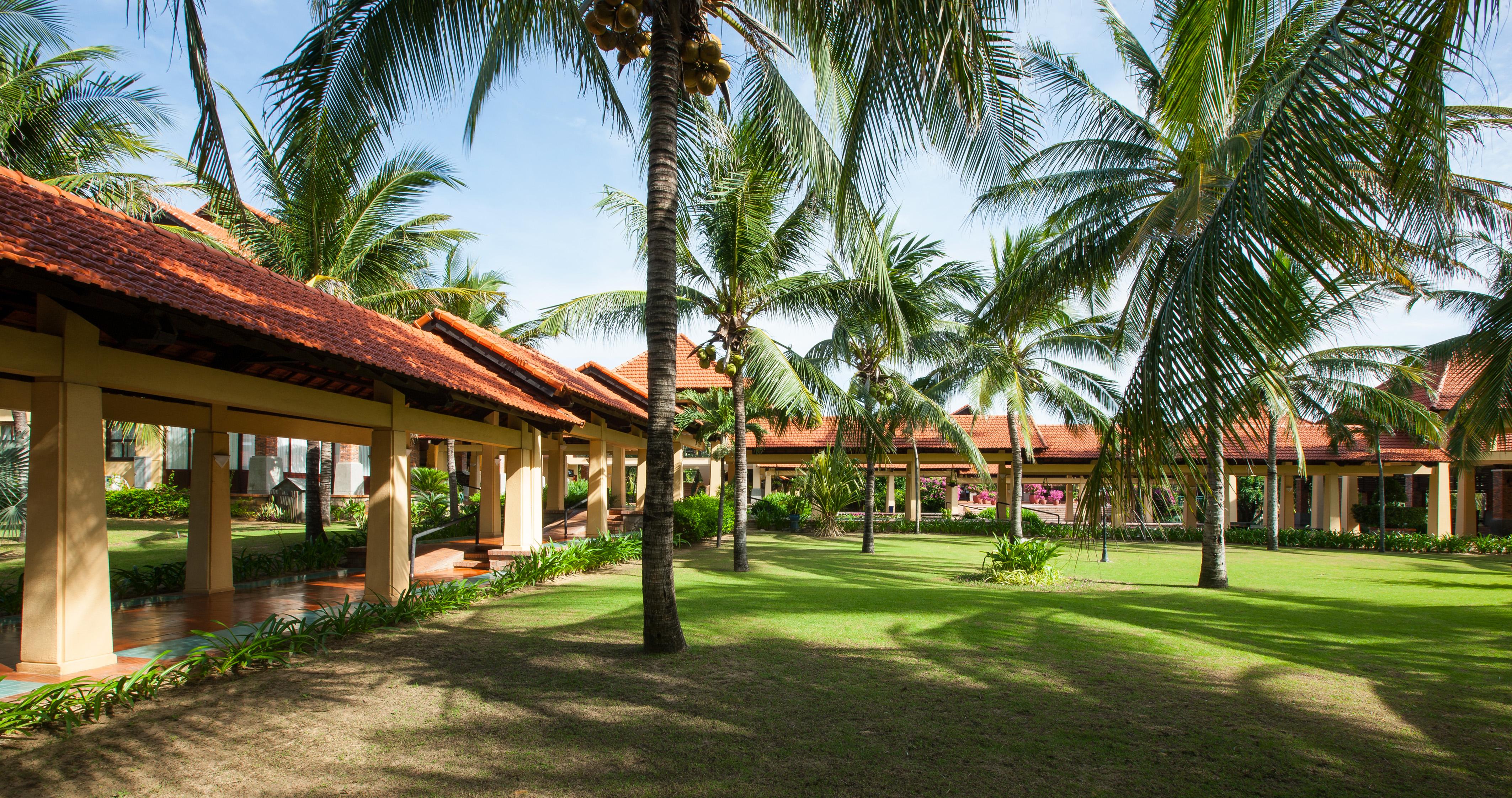 Resort Pandanus 4*