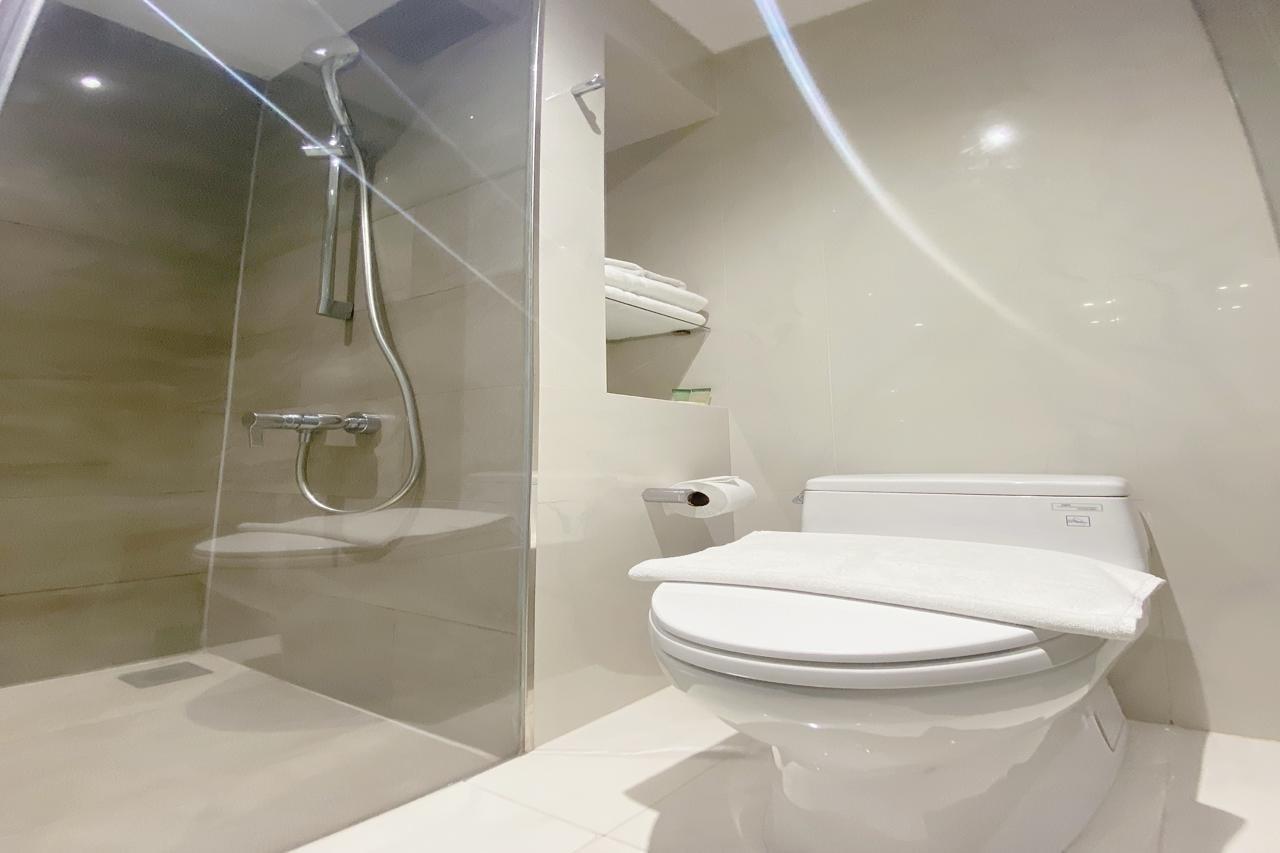 The Luxe Hotel