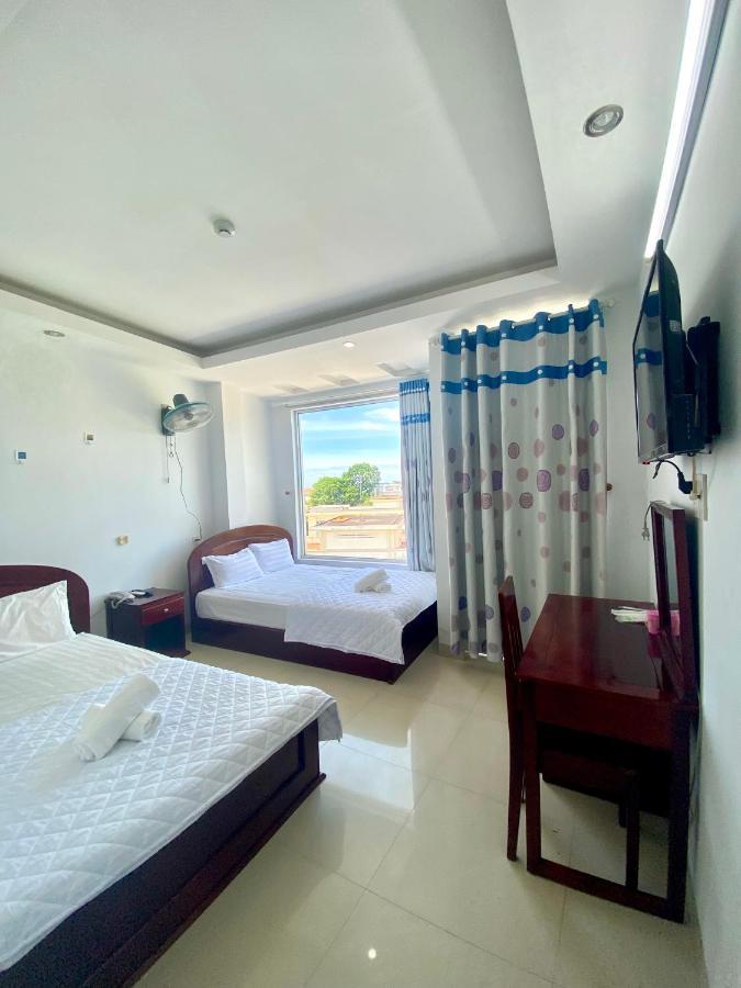 Hotel Isea 2*