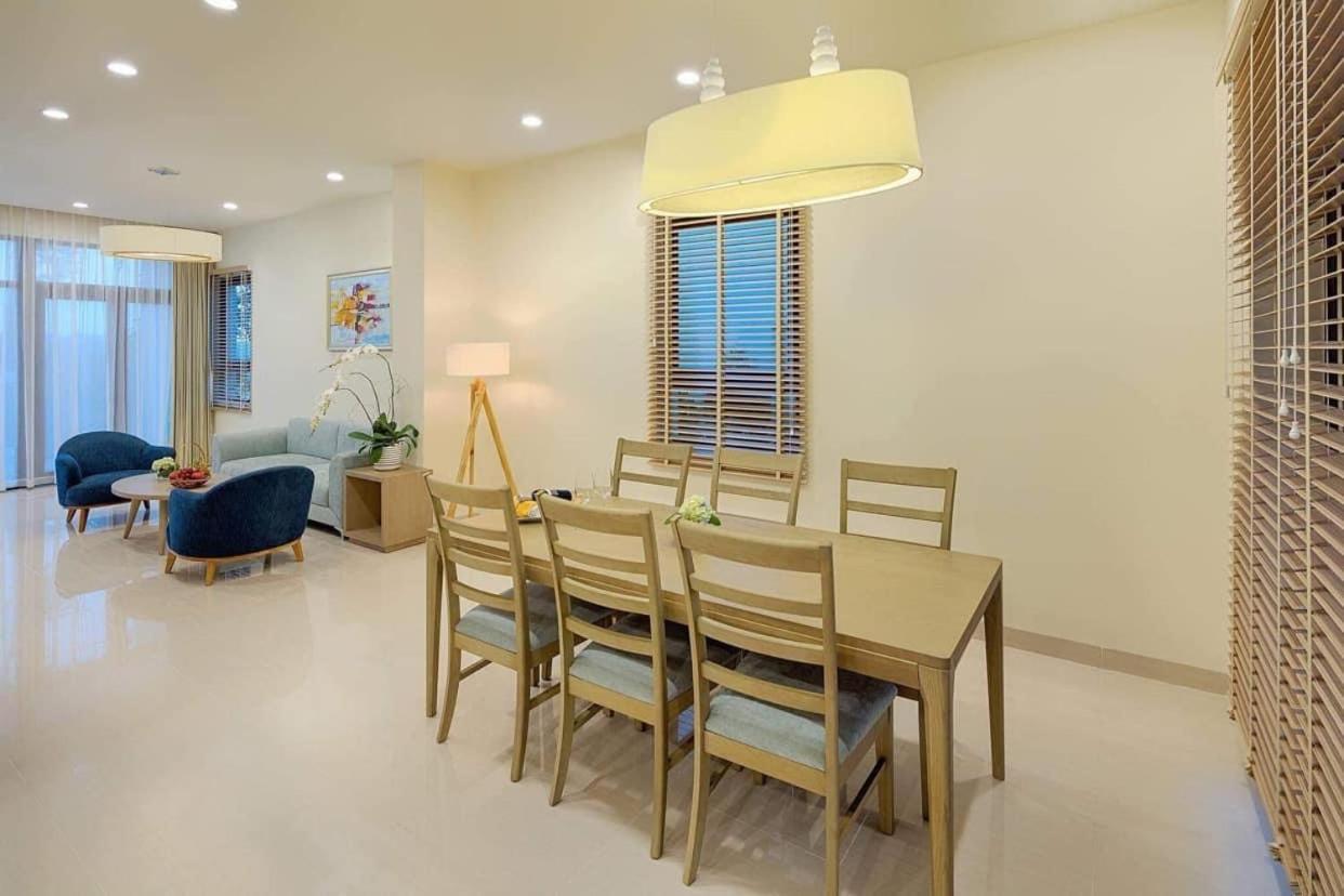 Khách sạn hẻo lánh Royal Lotus 5 Bedroom