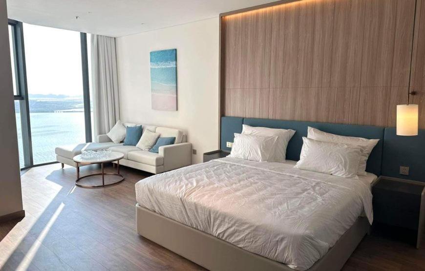 Hotel A La Carte Halong Bay