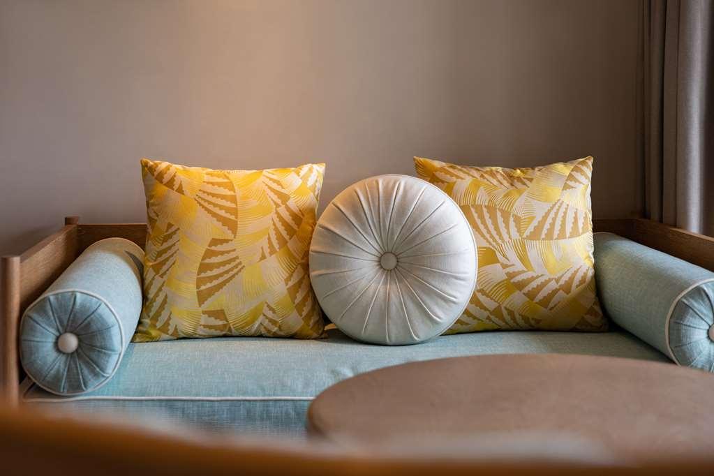 Khách sạn Radisson