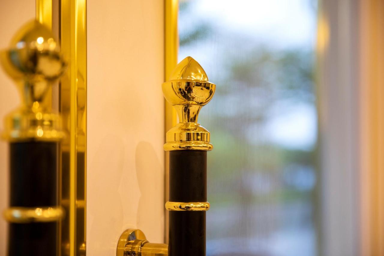 Essence Premium Hotel Ha Long