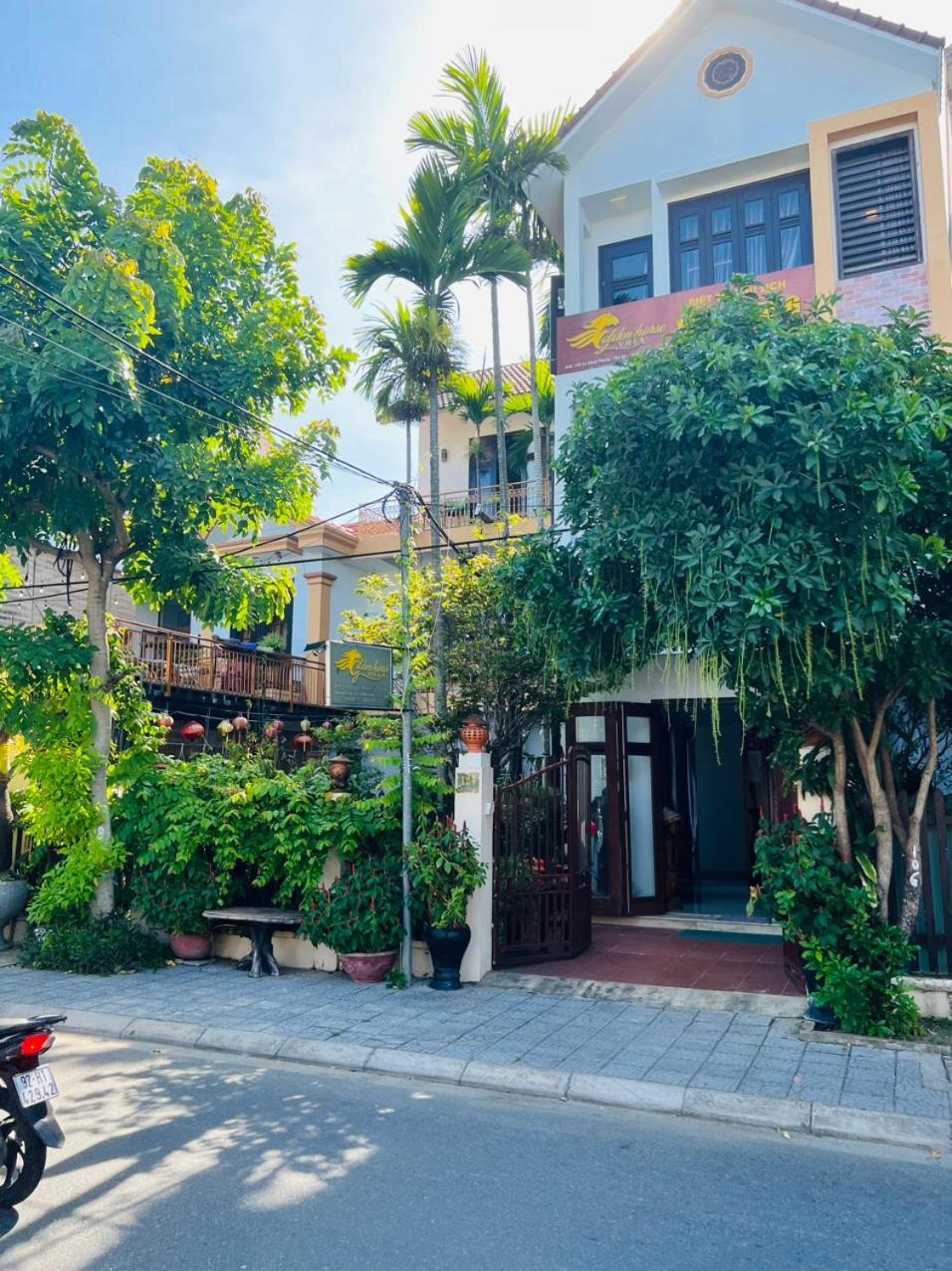 Golden Horse Biệt thự *