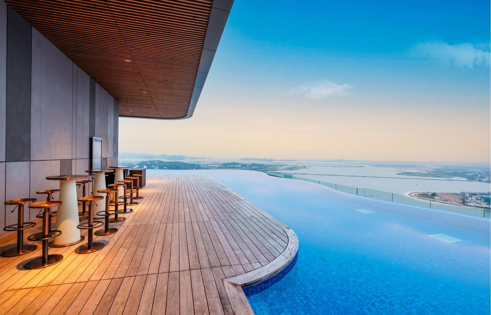 Hotel A La Carte Bay Managed By Taseco 5*