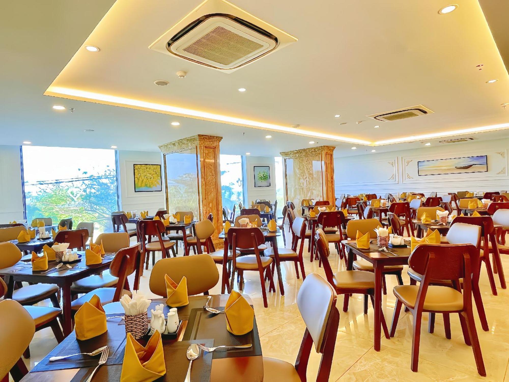Imperial Hotel 4*