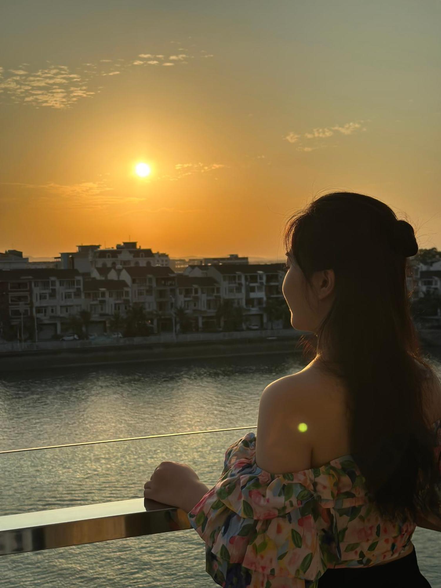 Golden Palm Halong 3*