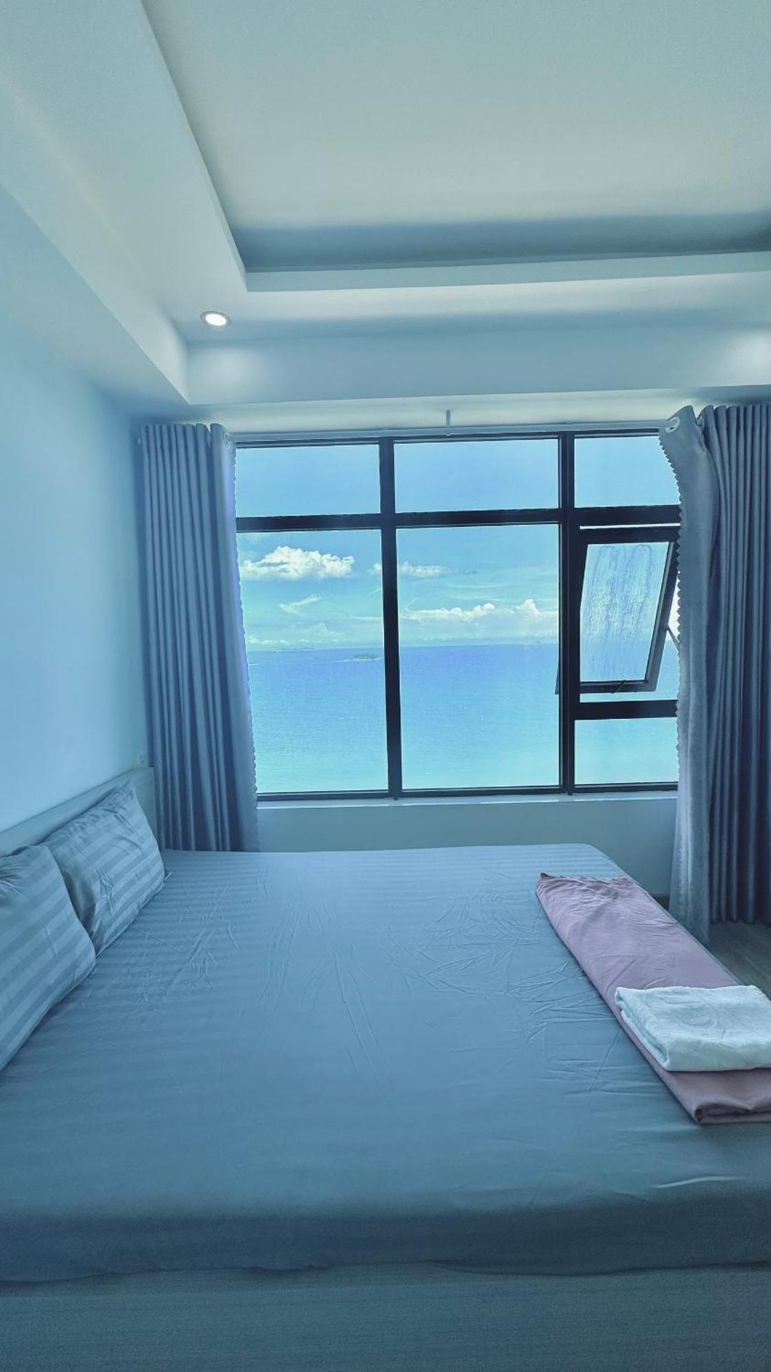 Apartment Sea - *
