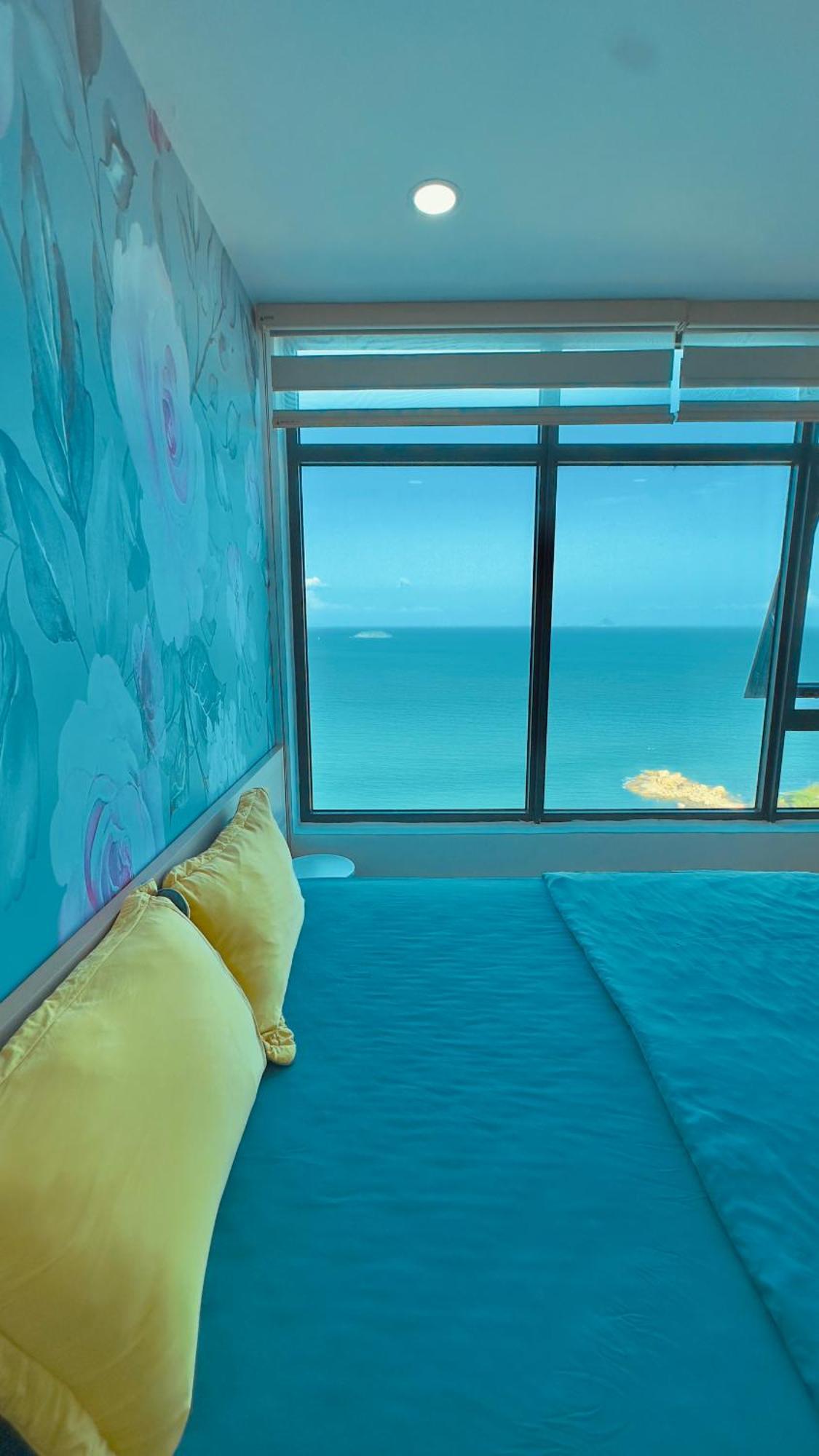 Apartment Sea - *