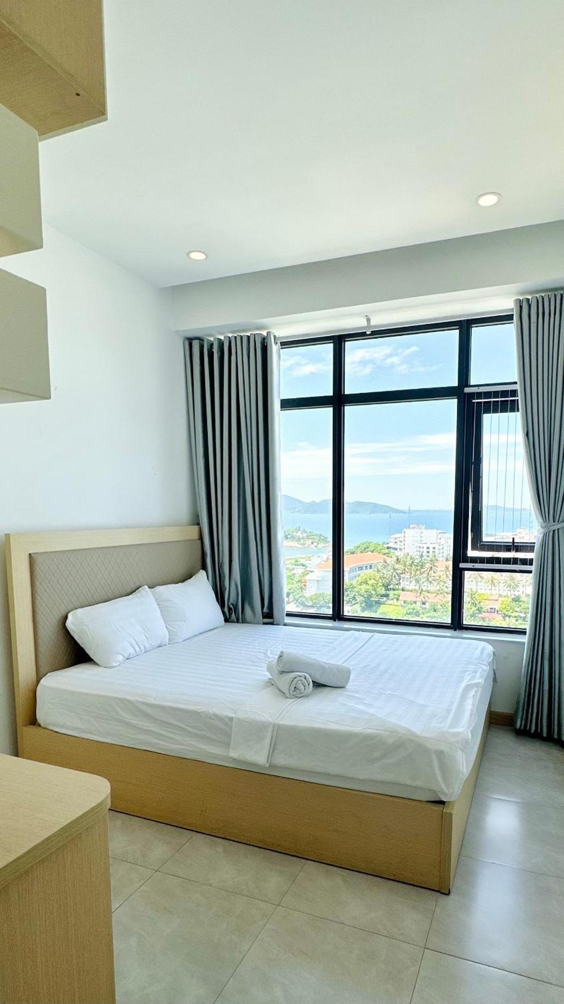Apartment Sea - *