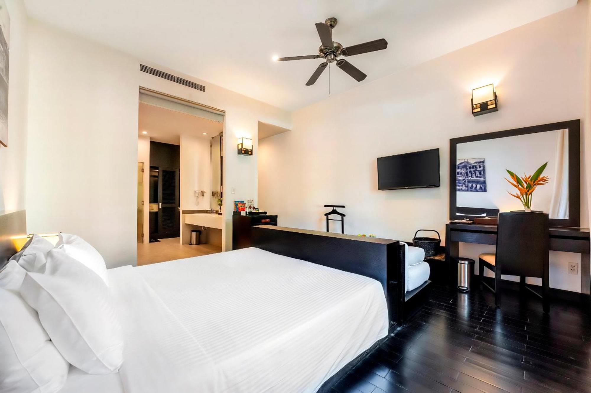Khách sạn Historic 4*
