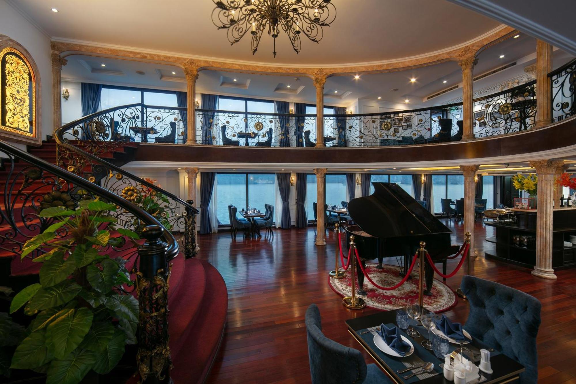 Le Theatre Cruises - Wonder On Lan Ha Bay 5* Ha Long