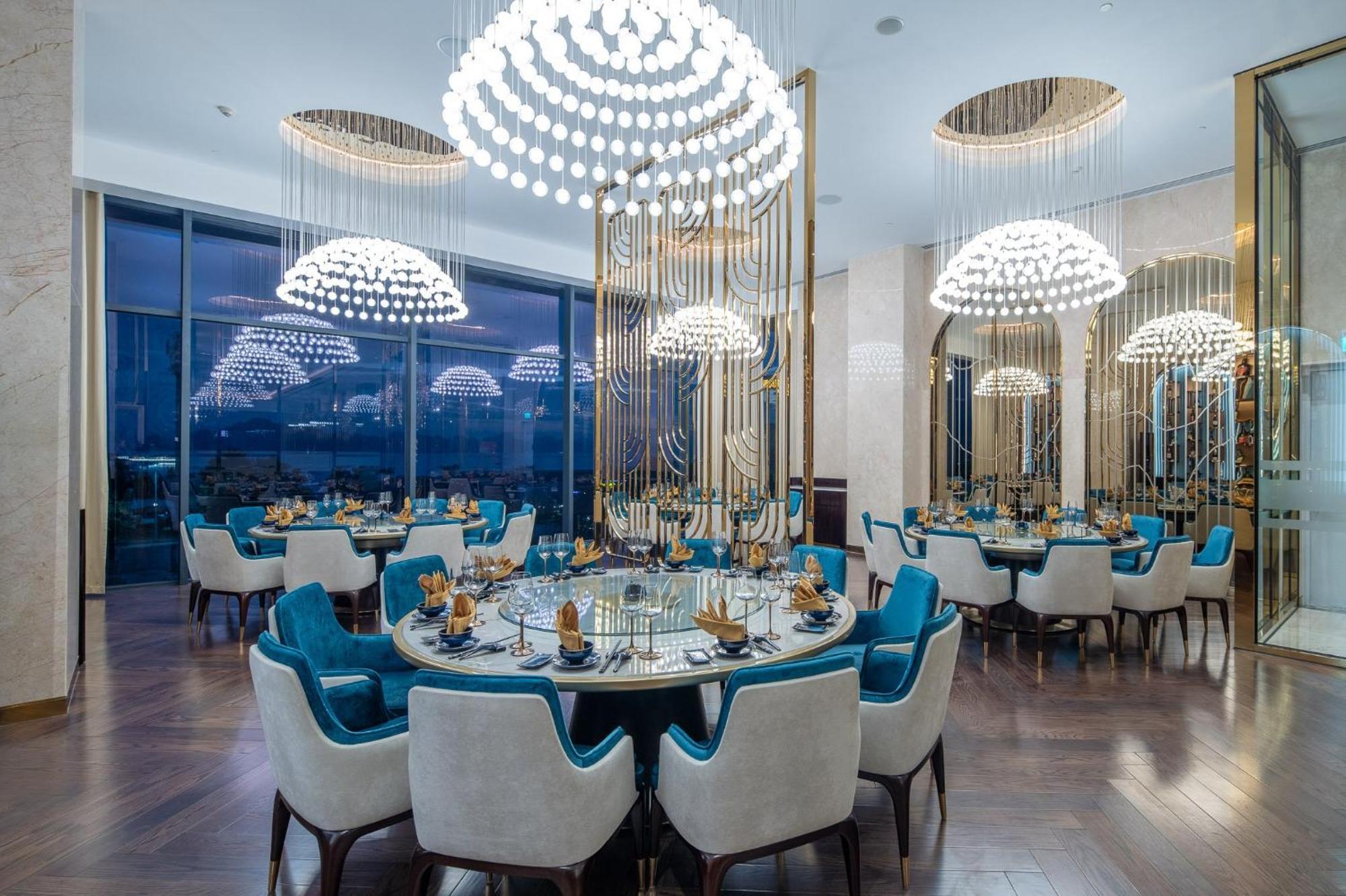 Radisson Blu Ha Long Bay Hotel 5*