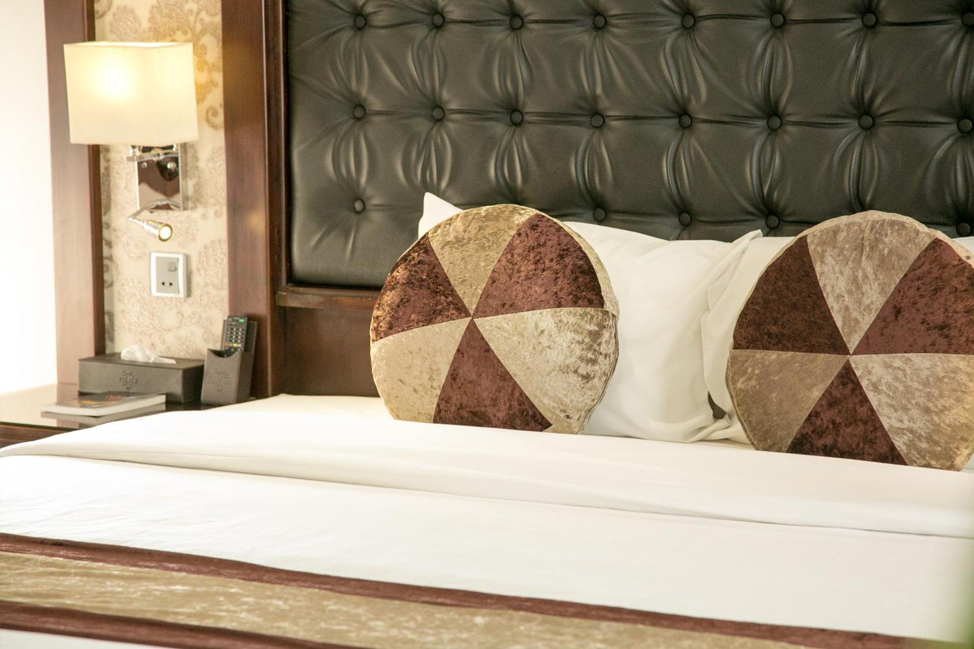 Bay Palace 3* Hạ Long