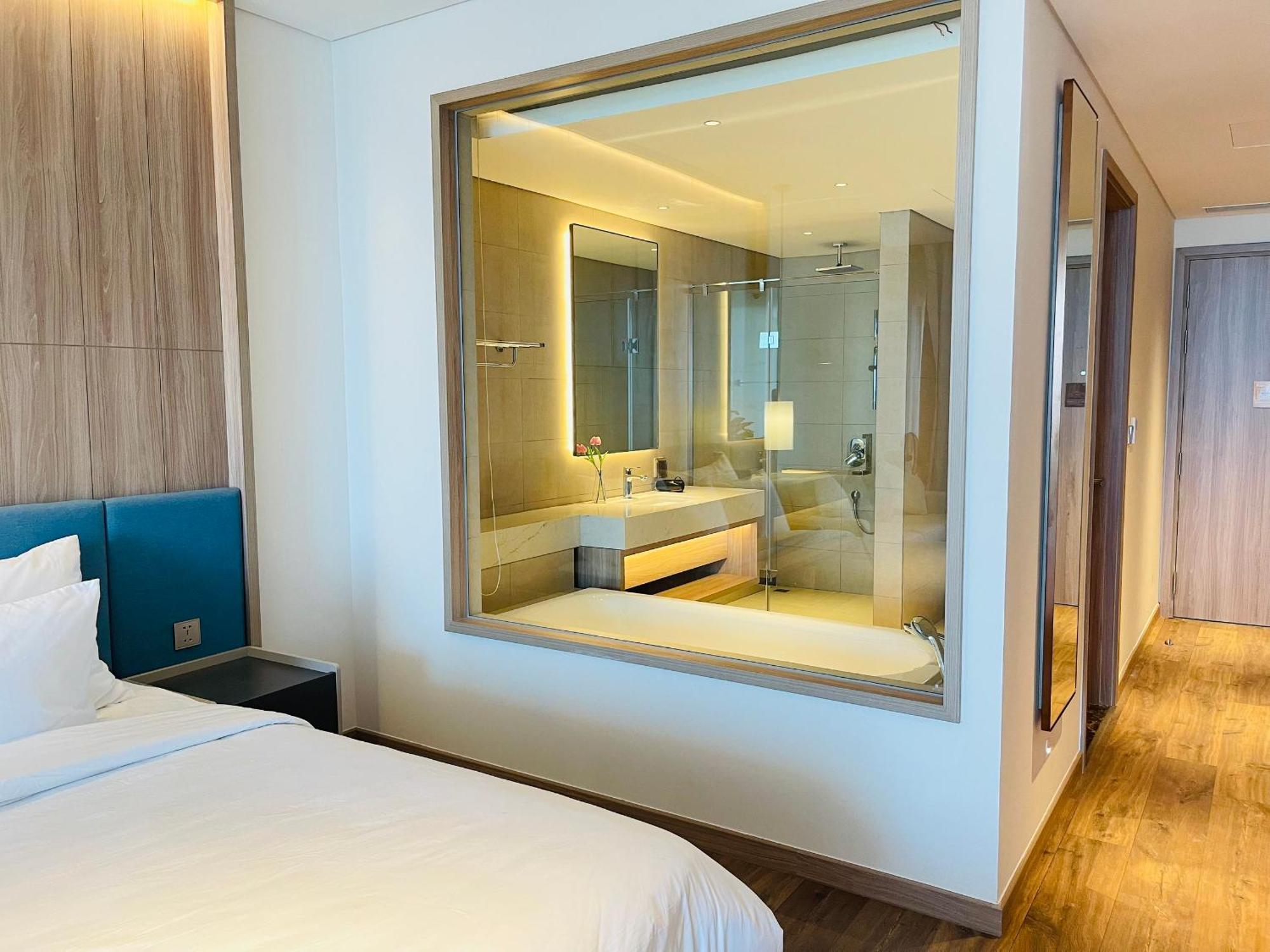 A La Carte Halong By Mapstar Hotel 4*