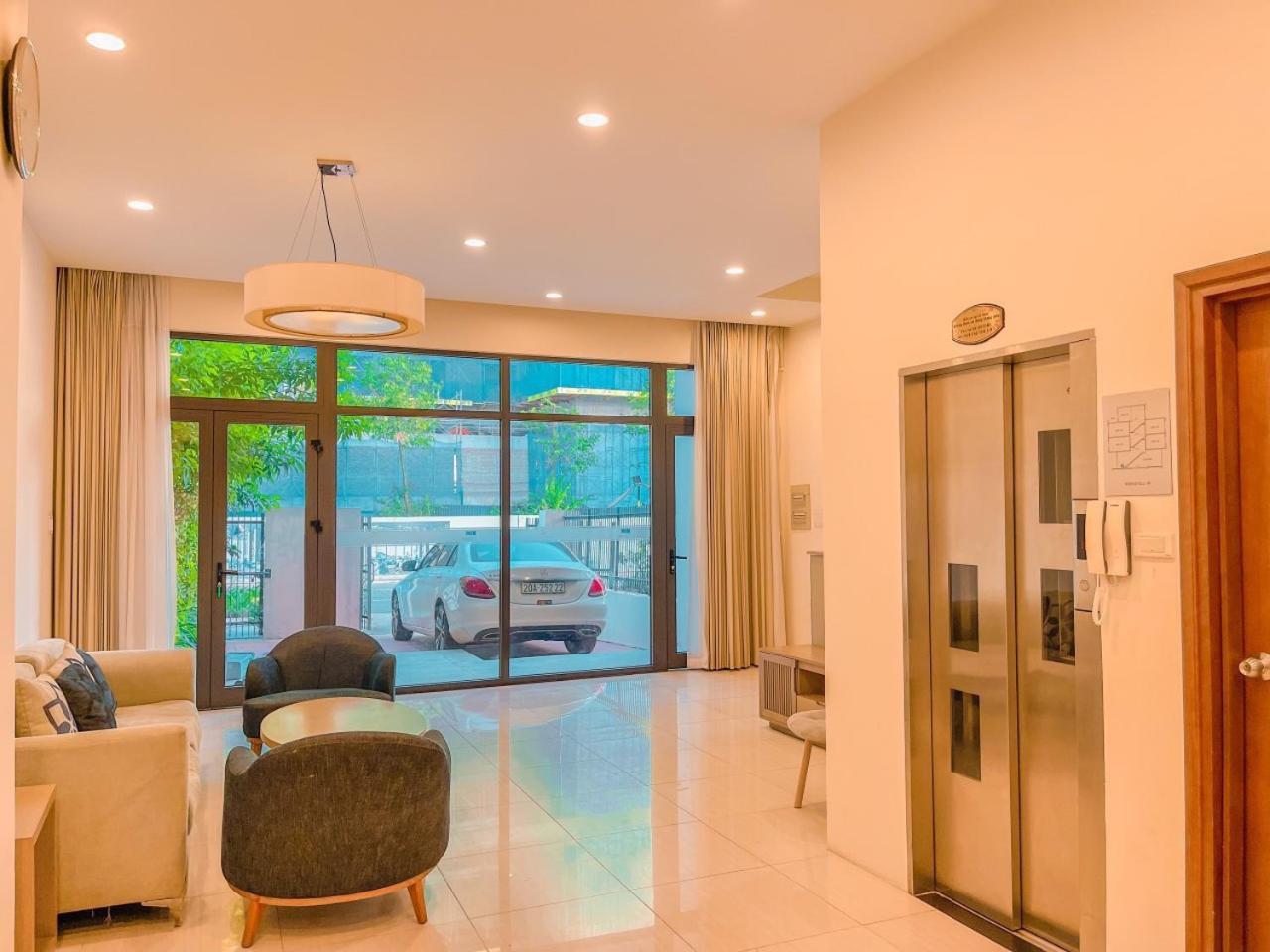 Royal Lotus 5 Bedroom Khách sạn hẻo lánh *