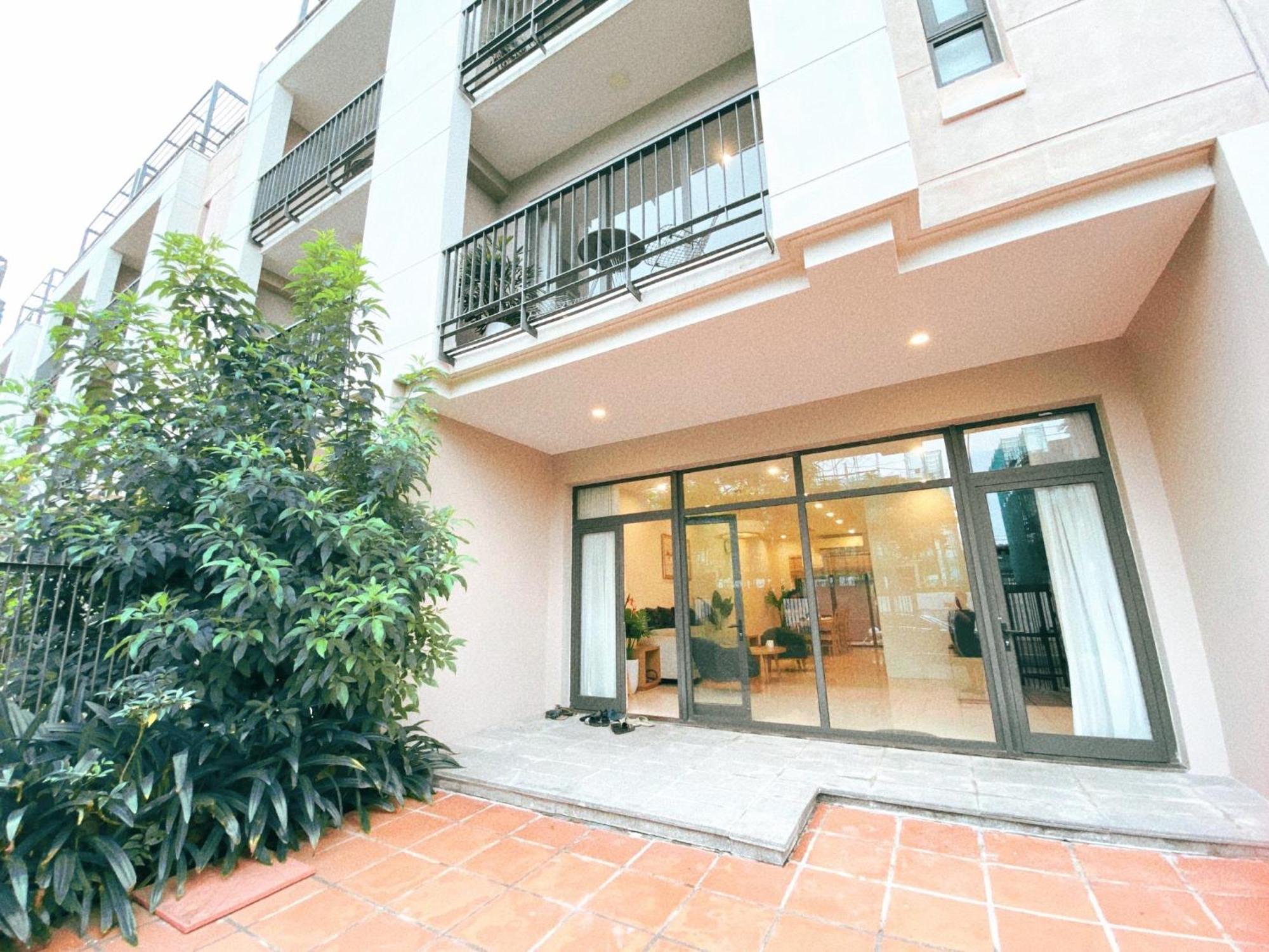 Khách sạn hẻo lánh Royal Lotus 5 Bedroom *