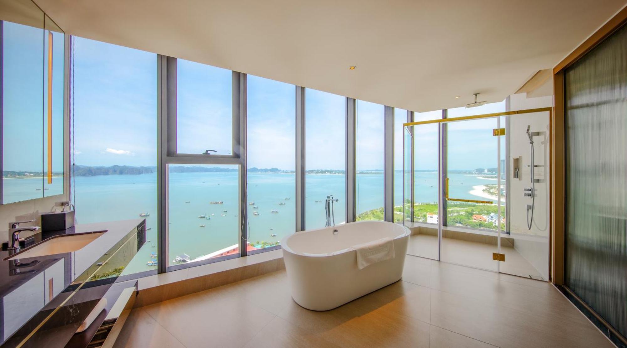 Radisson Blu Ha Long Bay 5* Ha Long