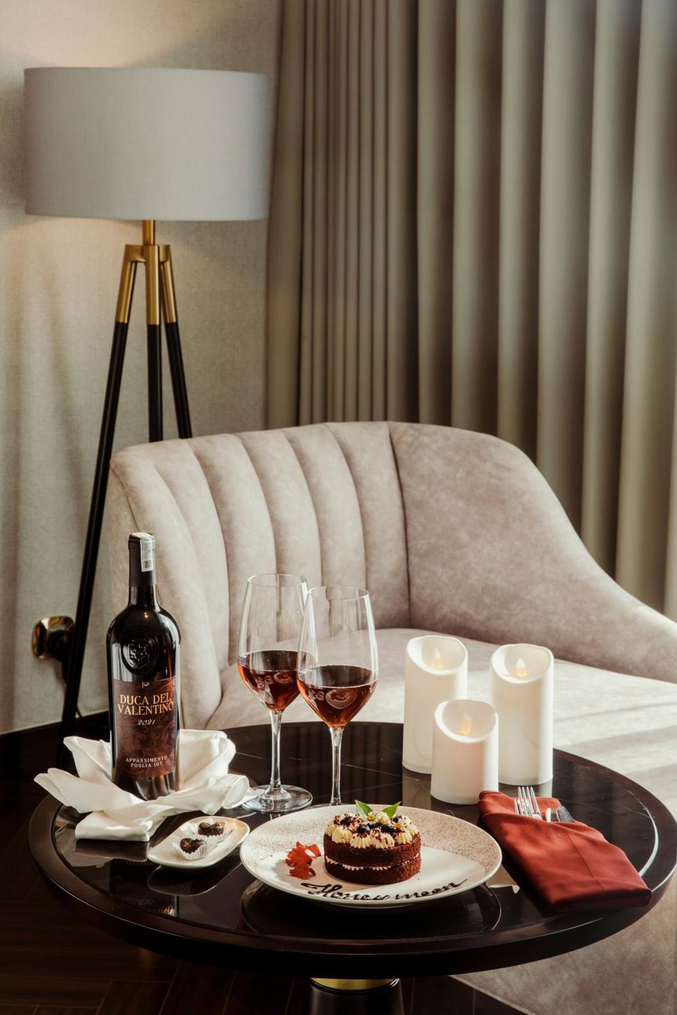 Hotel Radisson Blu Ha Long Bay 5*