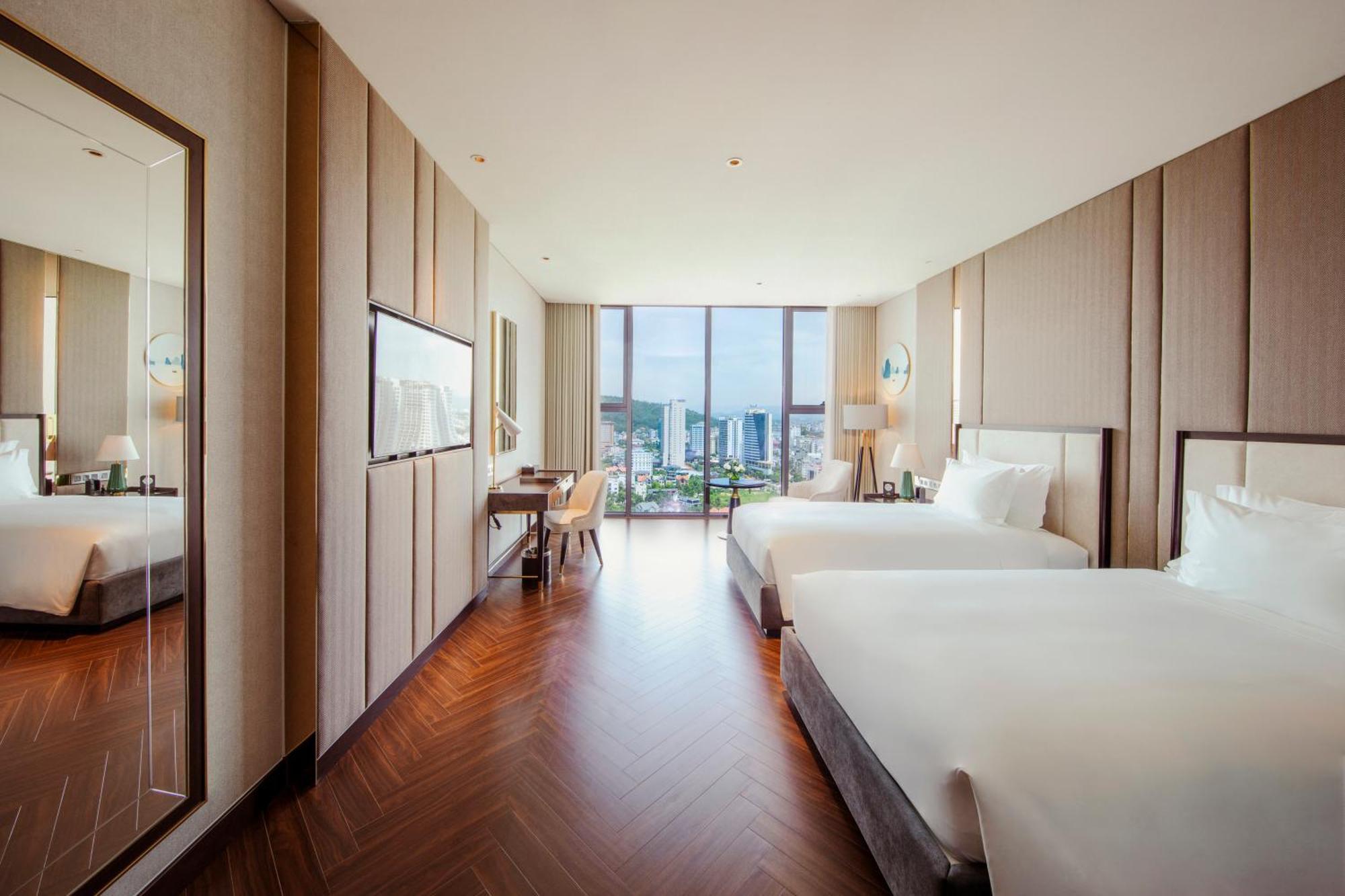 Radisson Blu Ha Long Bay Hotel 5*