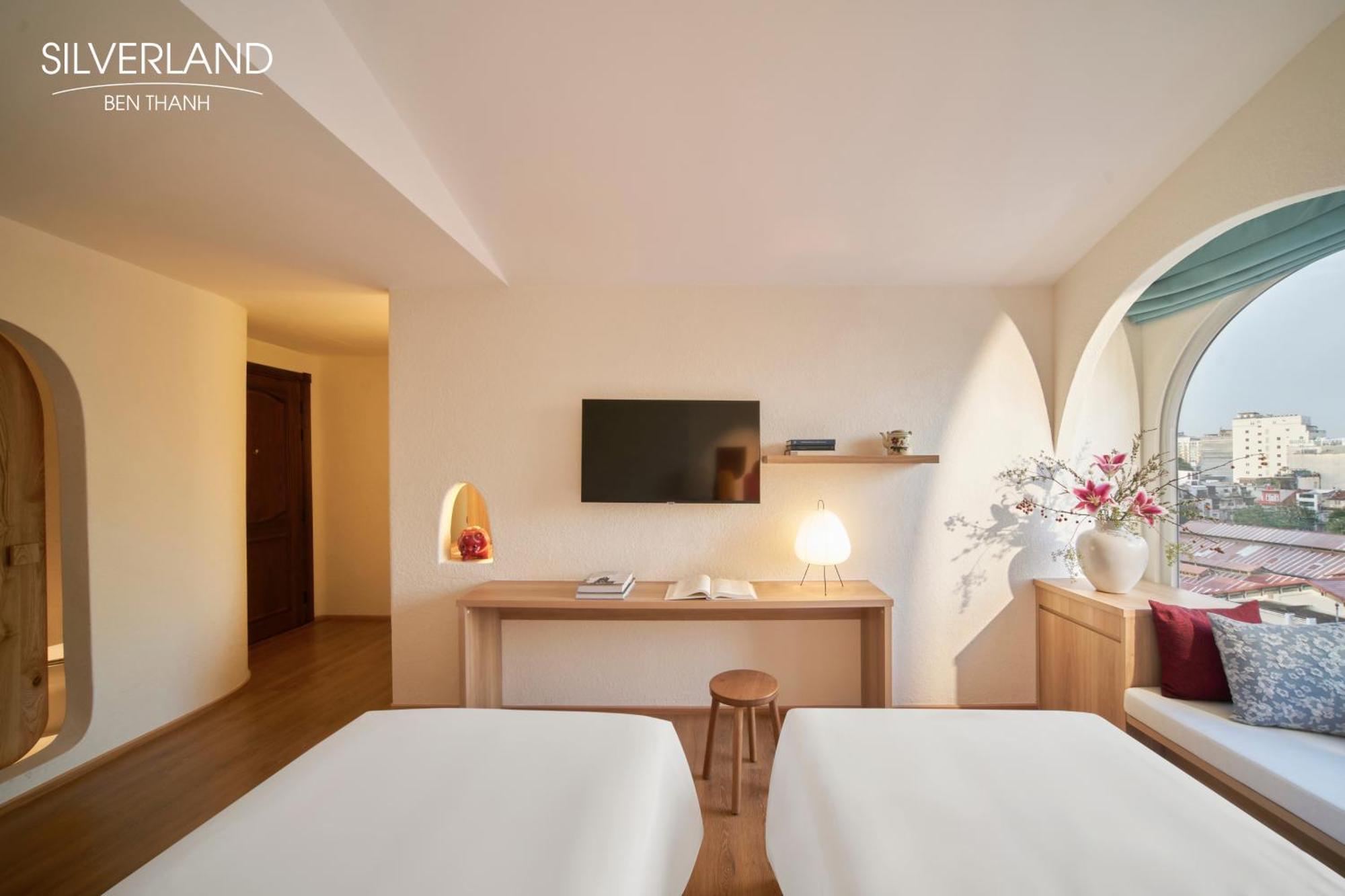 Silverland Bến Thành 4*