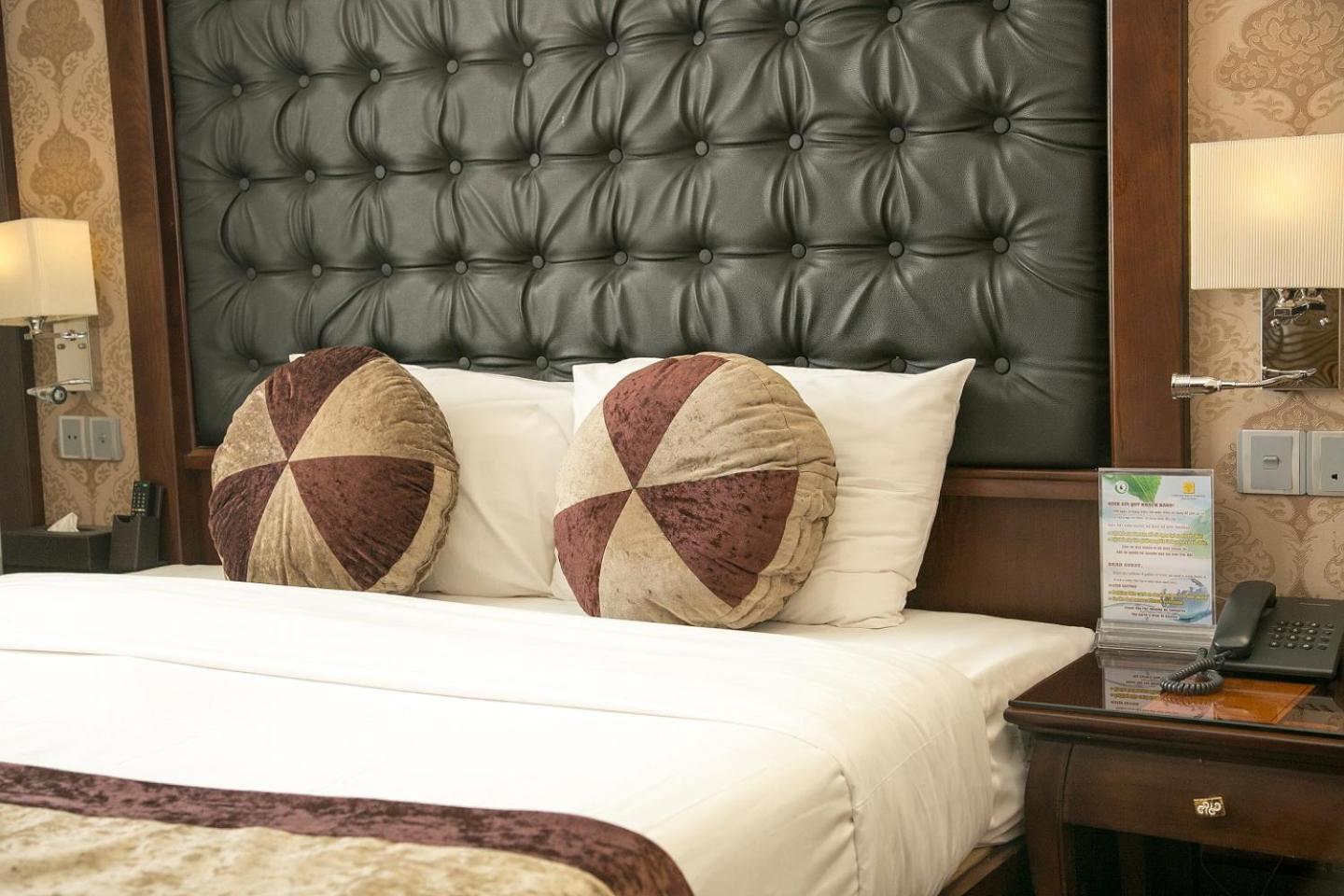 Khách sạn Bay Palace 3*
