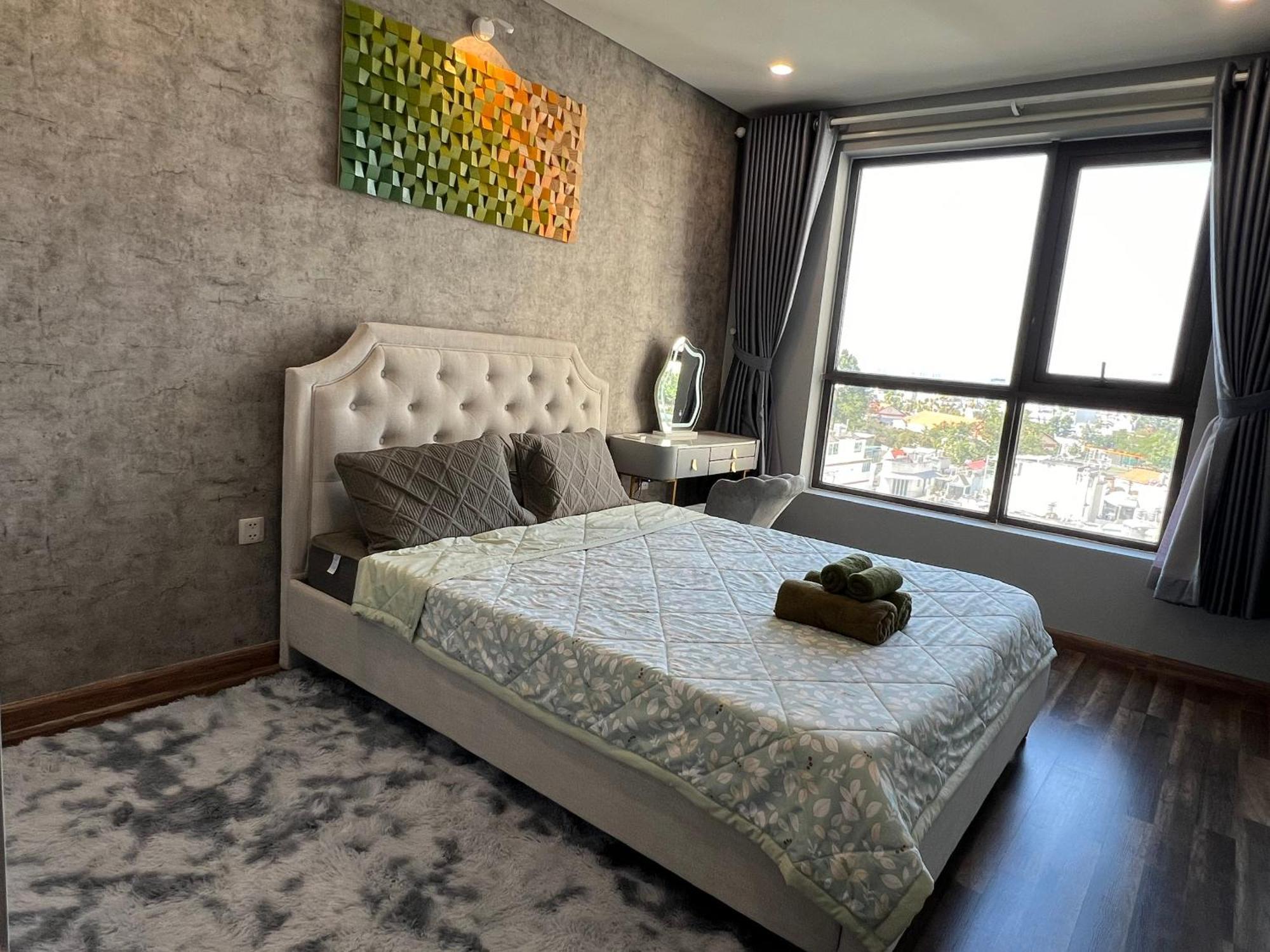 Uphoenix Home- Hado Centrosa Garden * Ho Chi Minh City