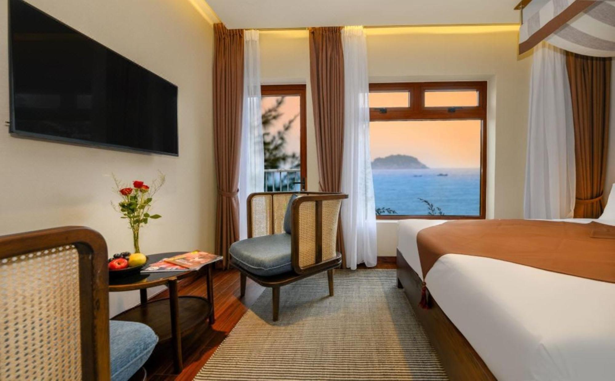 Ha Ocean Front Khách sạn