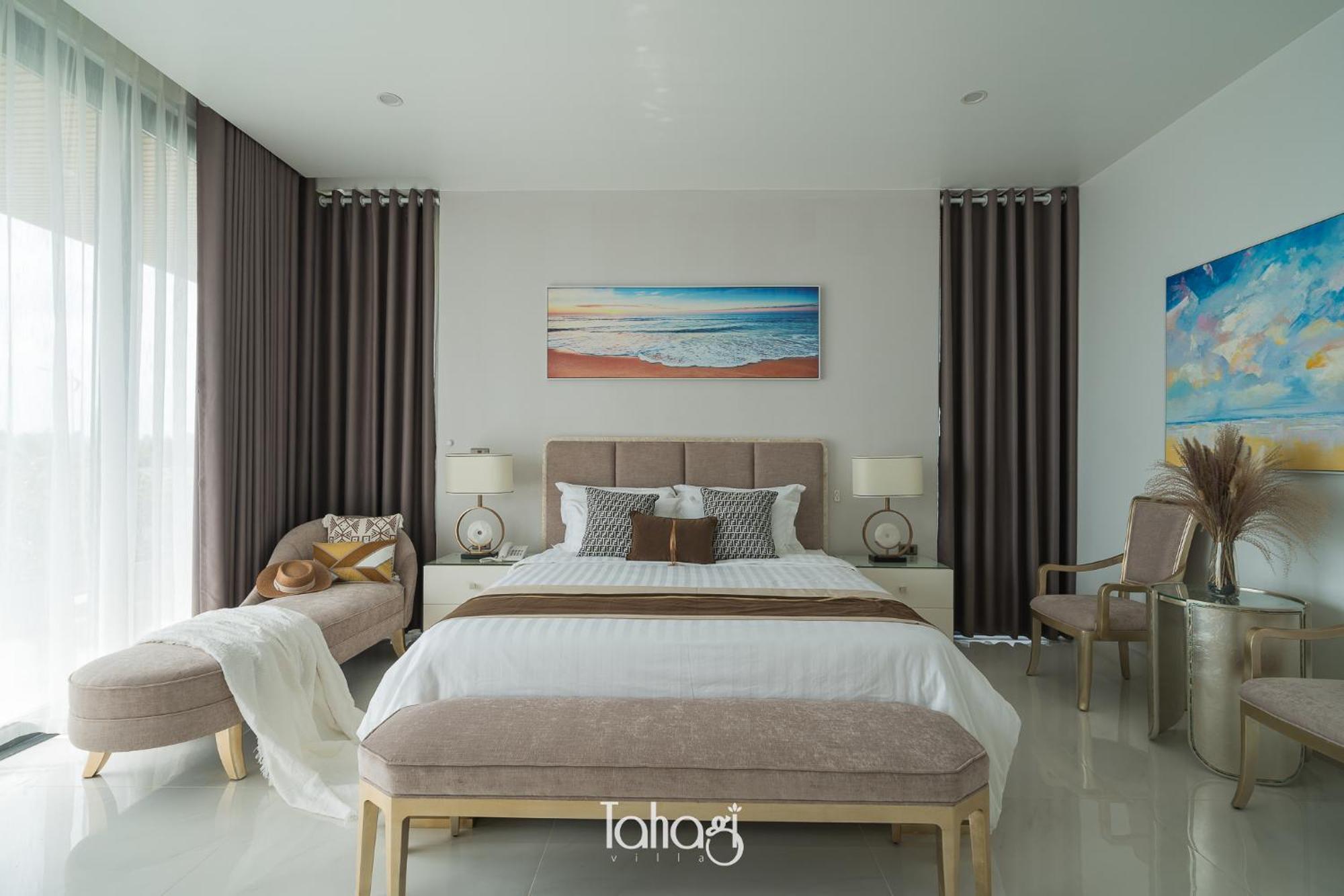 Tahagi Tuan Chau By Hofs * Ha Long