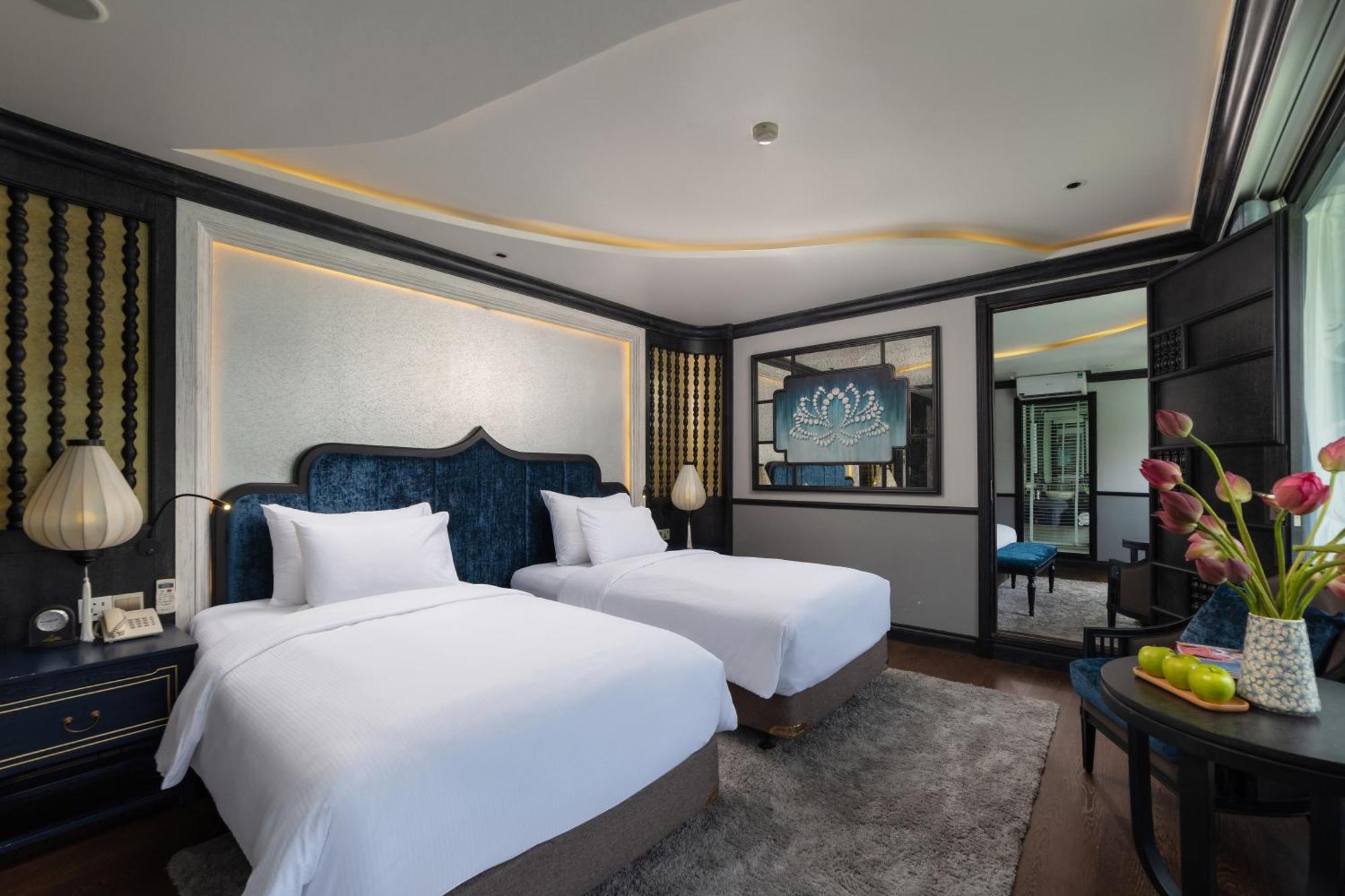 Lotus D'orient Cruise Resort Nan Giang