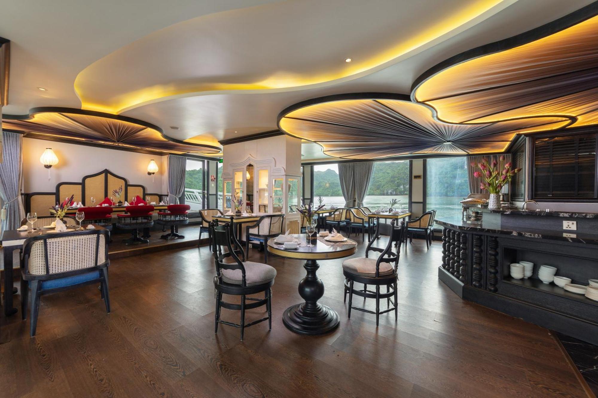 Resort Lotus D'orient Cruise 5*
