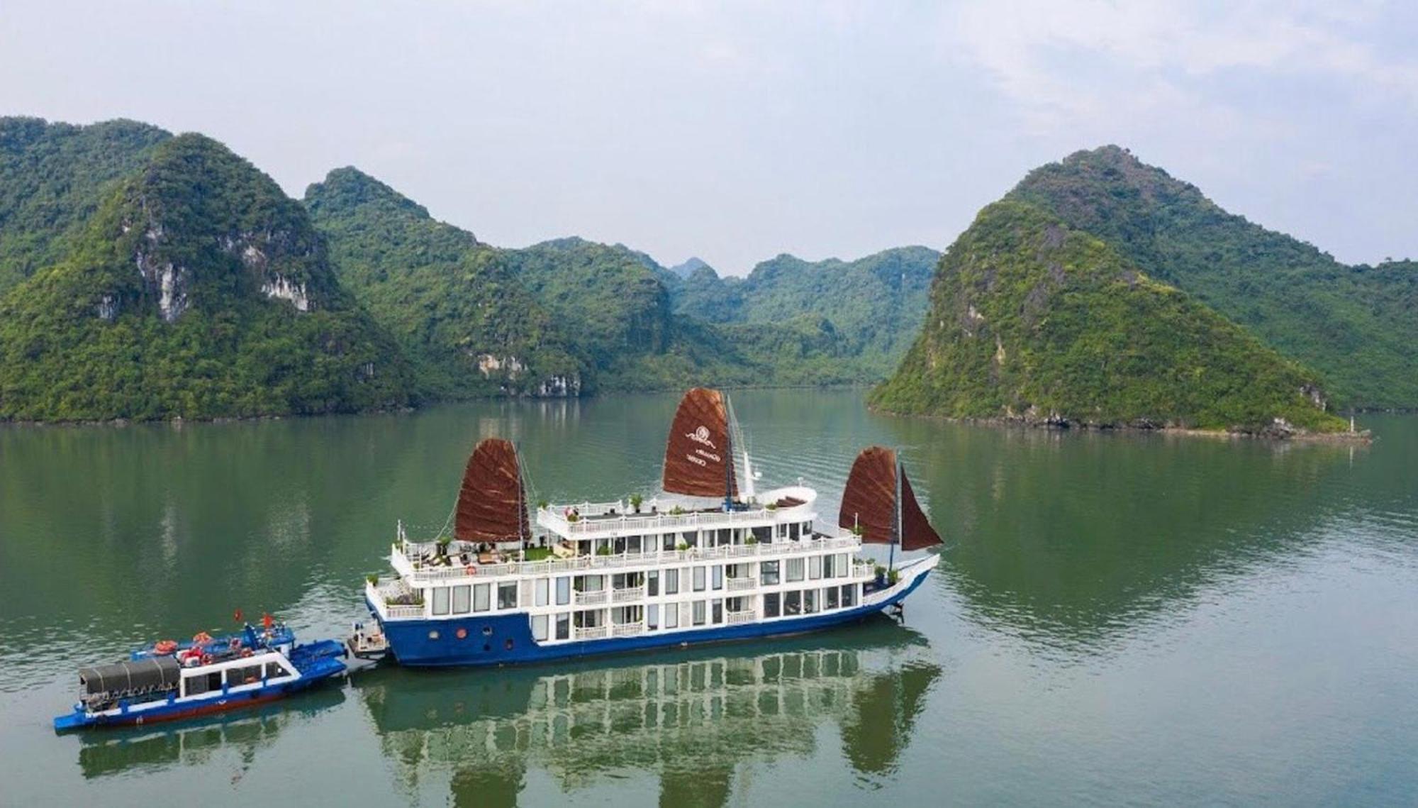 Lotus D'orient Cruise Resort
