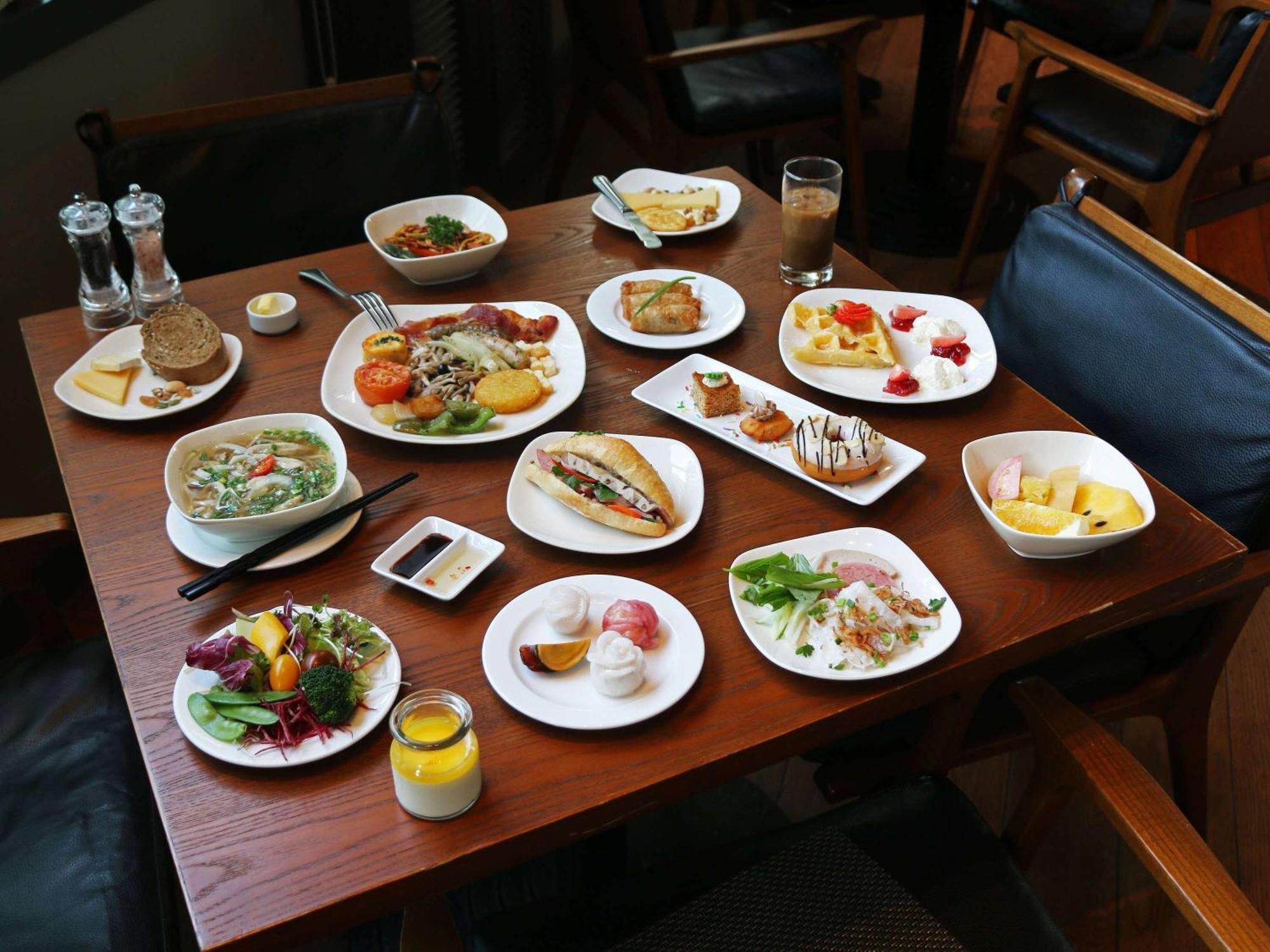 Khách sạn Sofitel Saigon Plaza