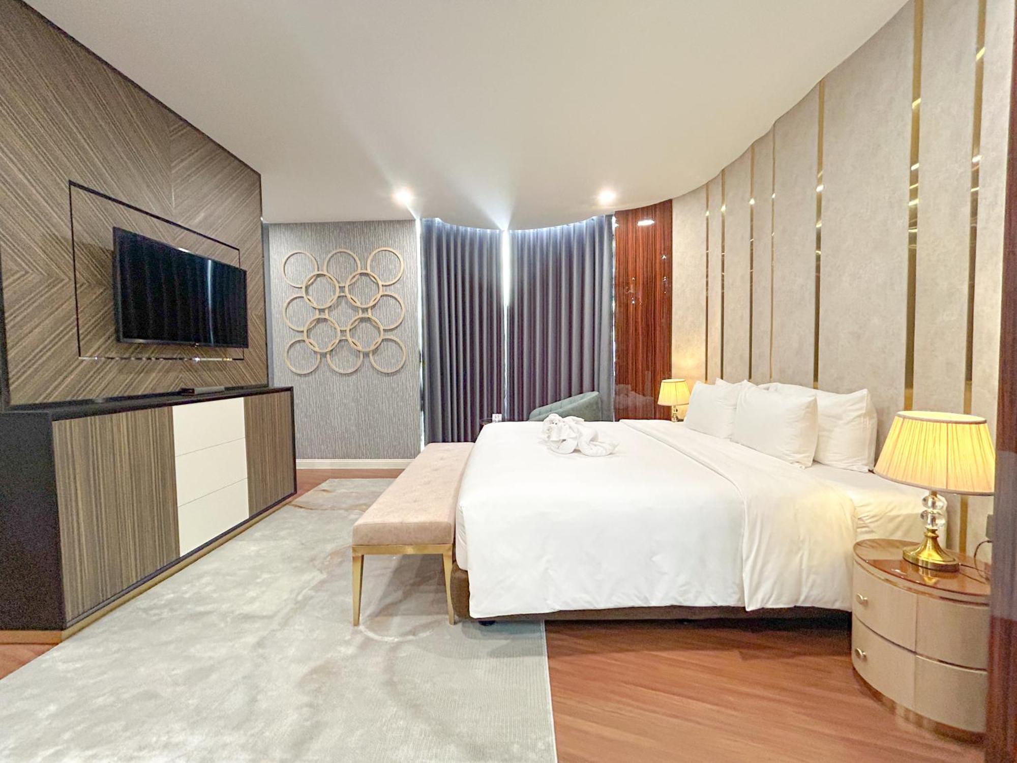 Paddington Halong Bayview Hotel Ha Long