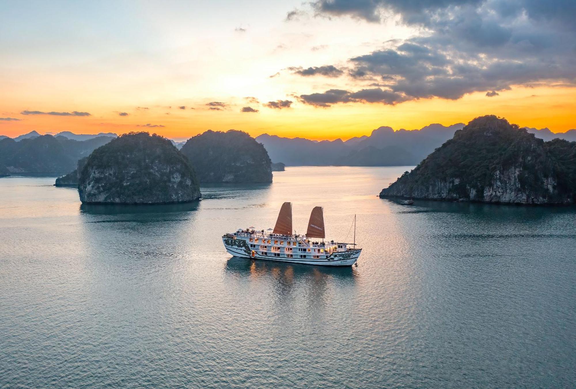  Indochina Sails Bay 5*