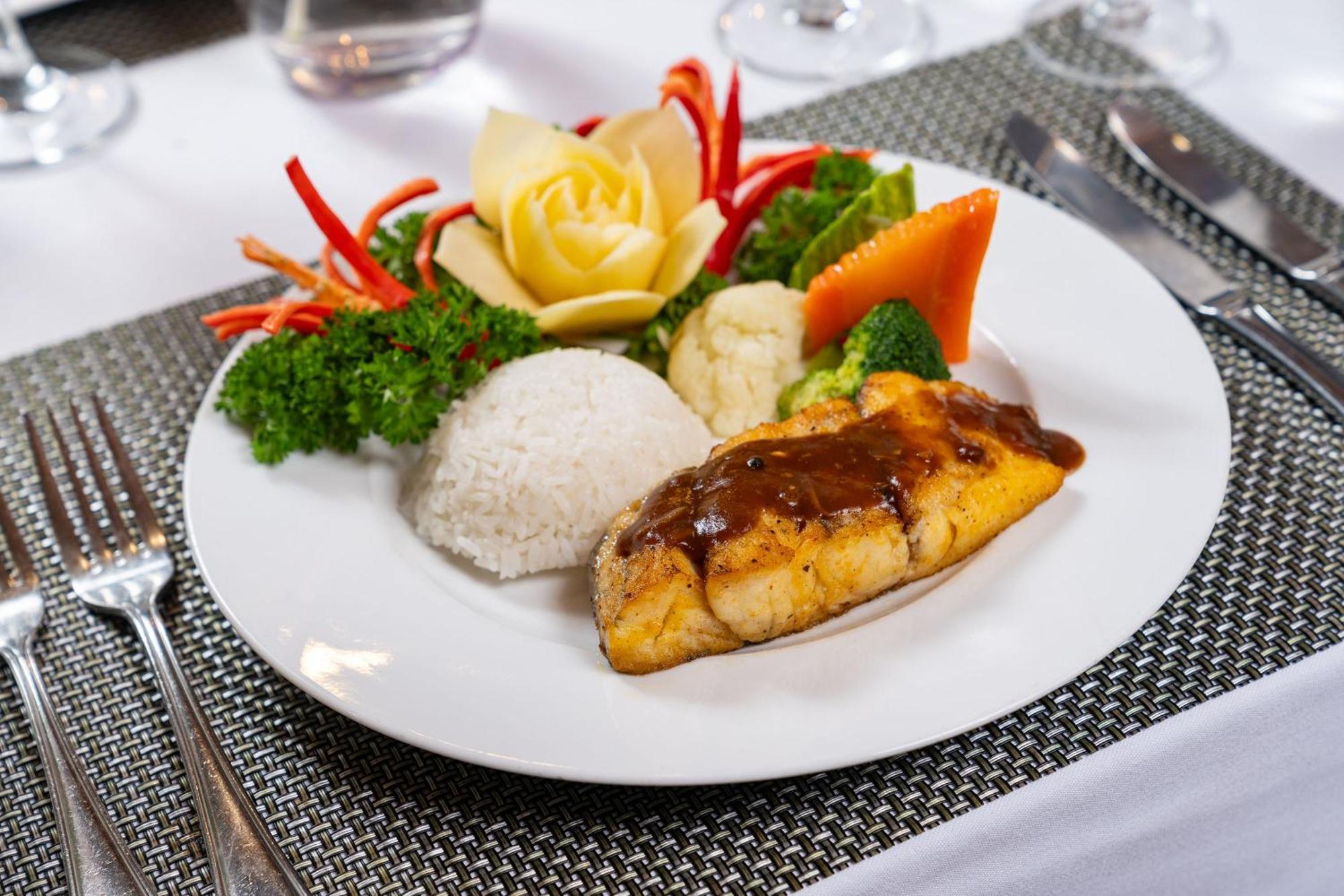 Indochina Sails Bay 5*