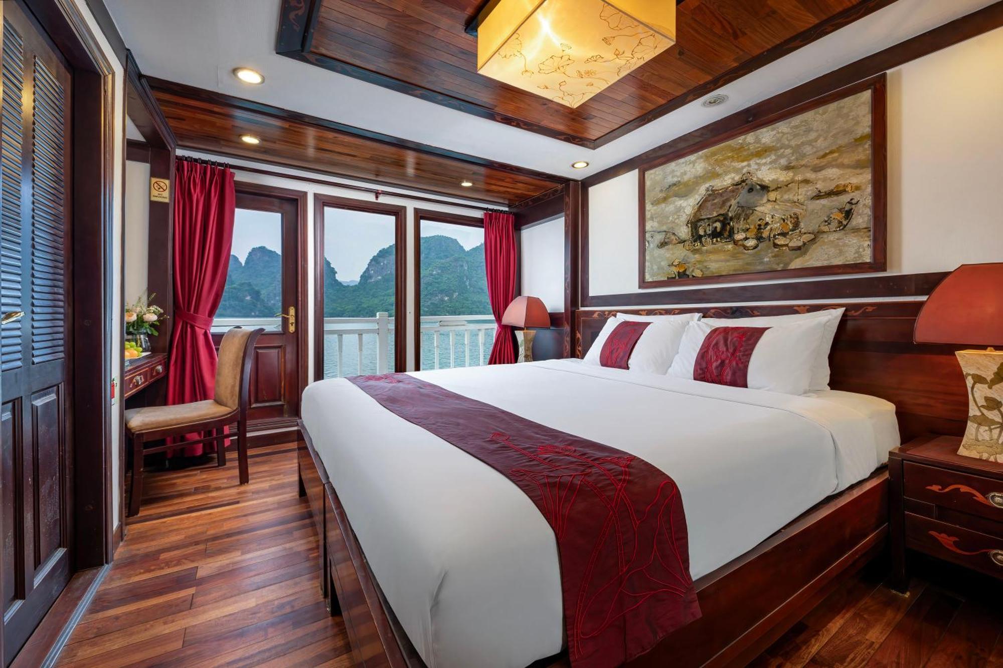 Indochina Sails Bay  5*