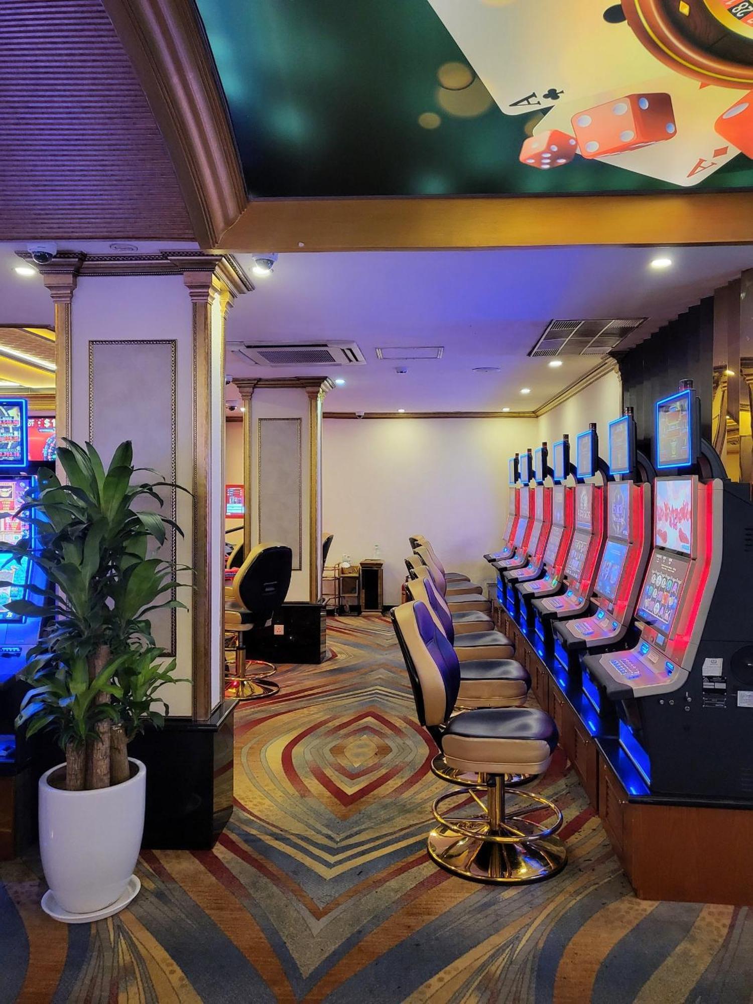 Quốc Tế Bảo Sơn 4* Hà Nội