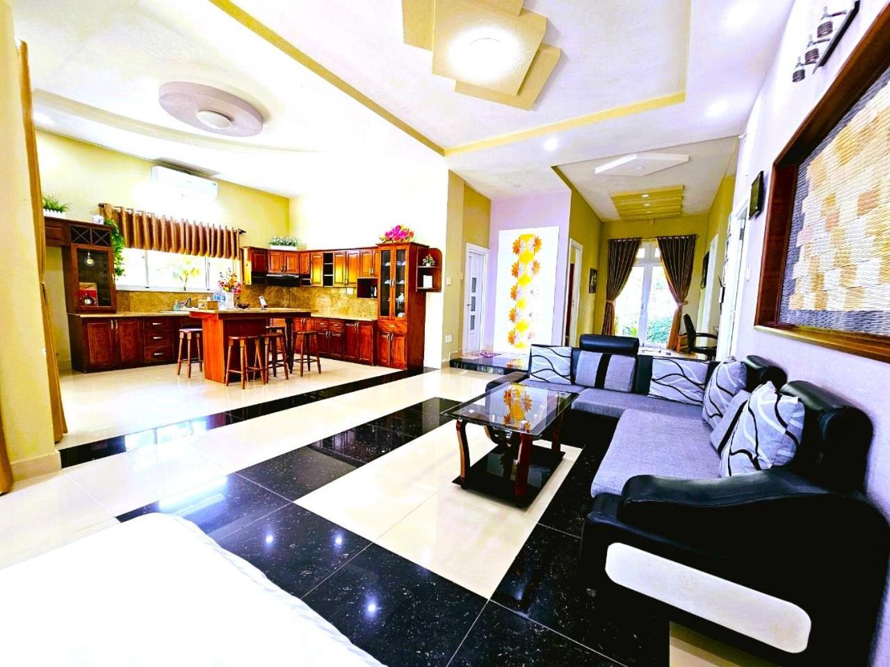 Casa 4*
