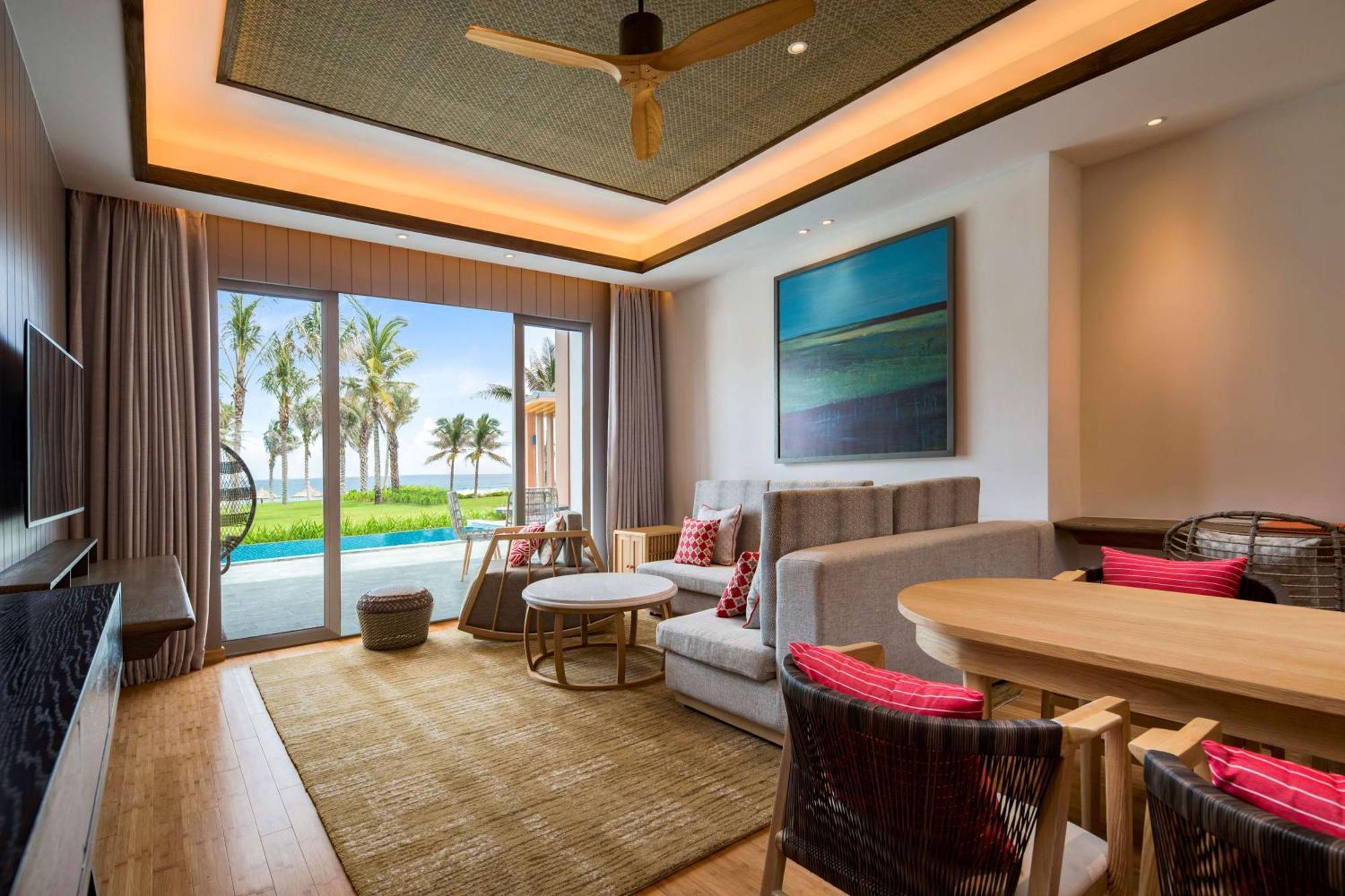 Radisson Blu Cam Ranh Resort 5*