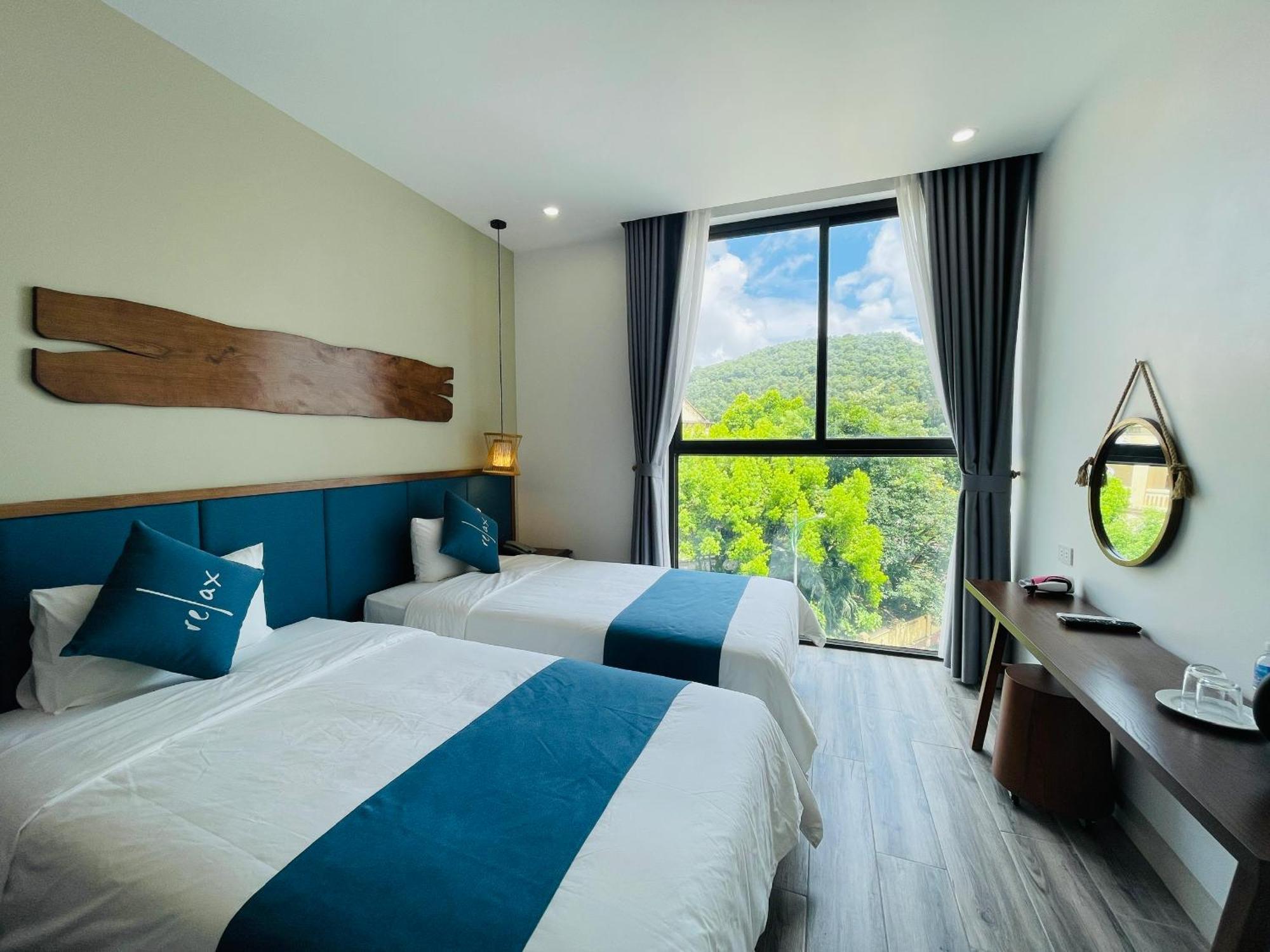 The Light Hotel Ha Long