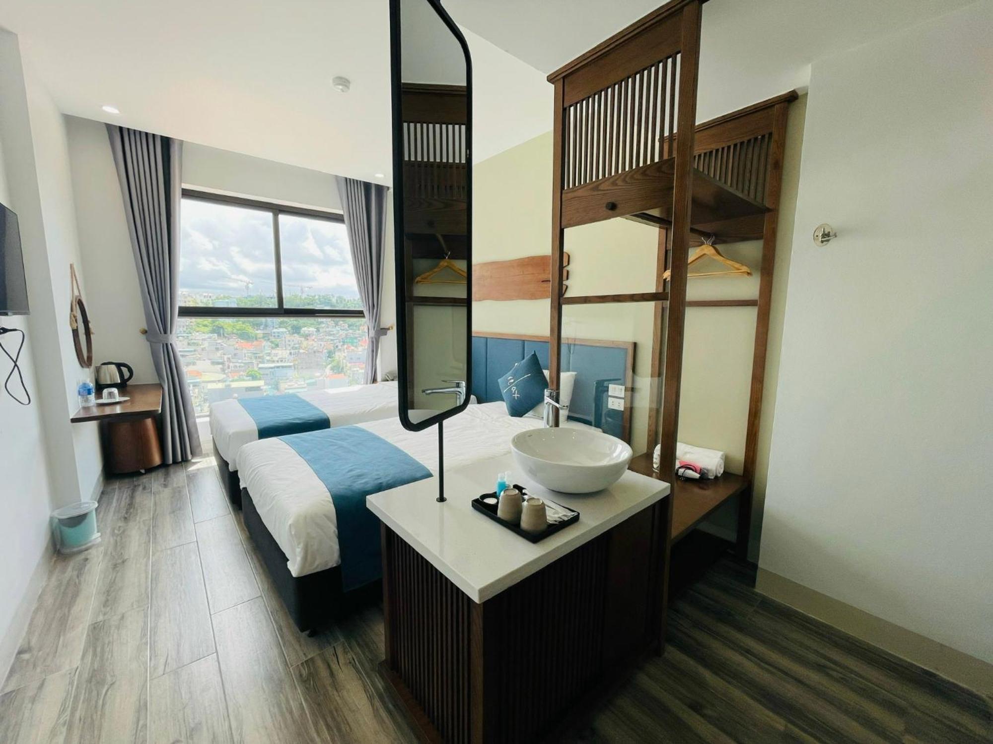 The Light Hotel Ha Long