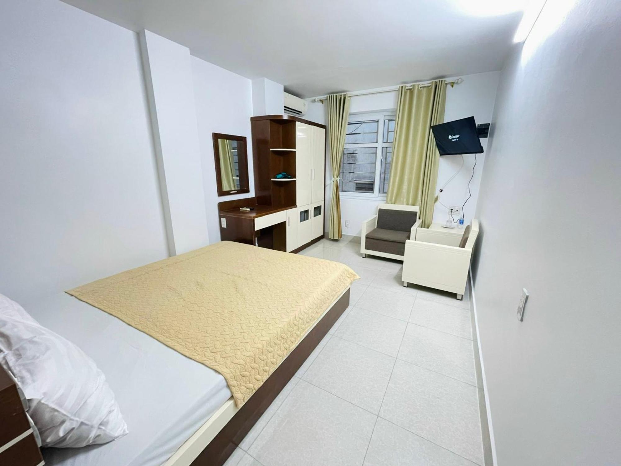 The Light Hotel Ha Long