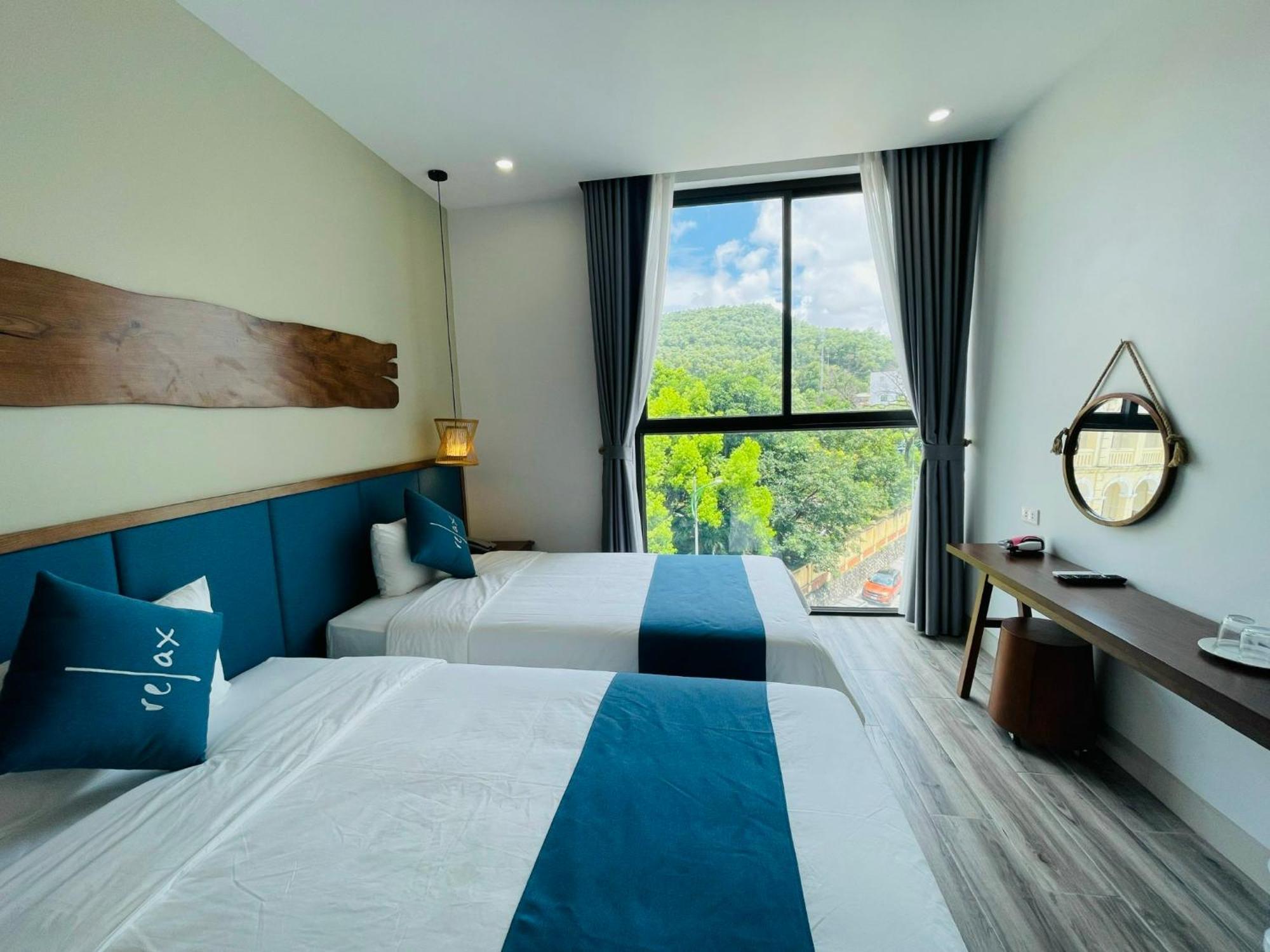 Hotel The Light Ha Long