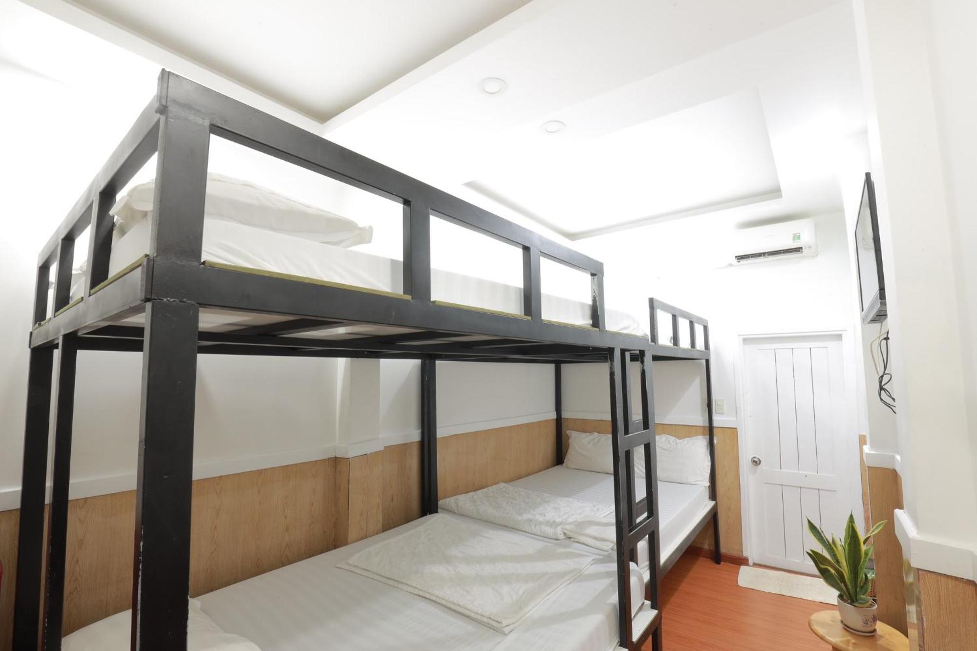 Minh Hang Hotel *