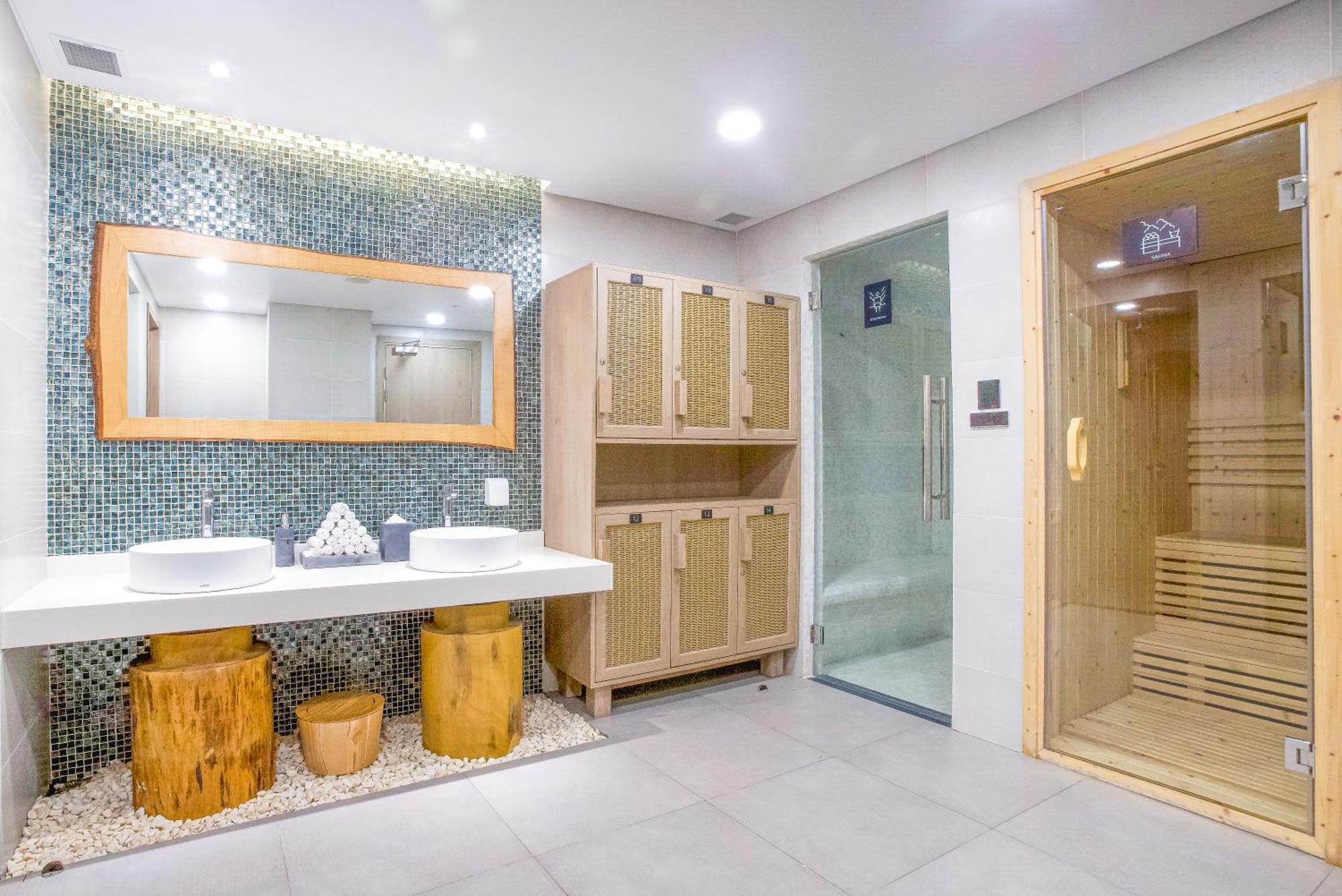 Boma Resort 5*