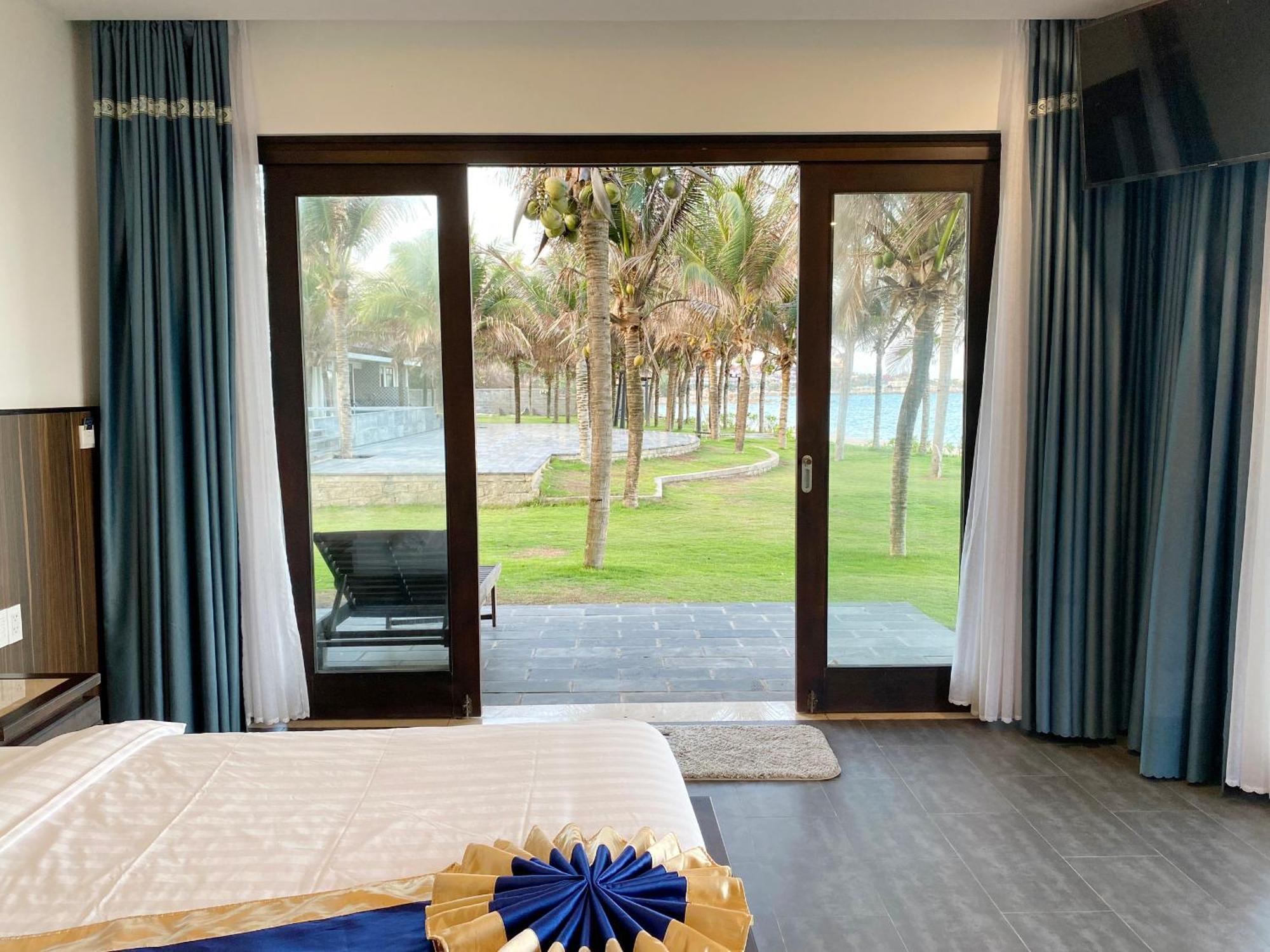 Starlight & Phan Thiet