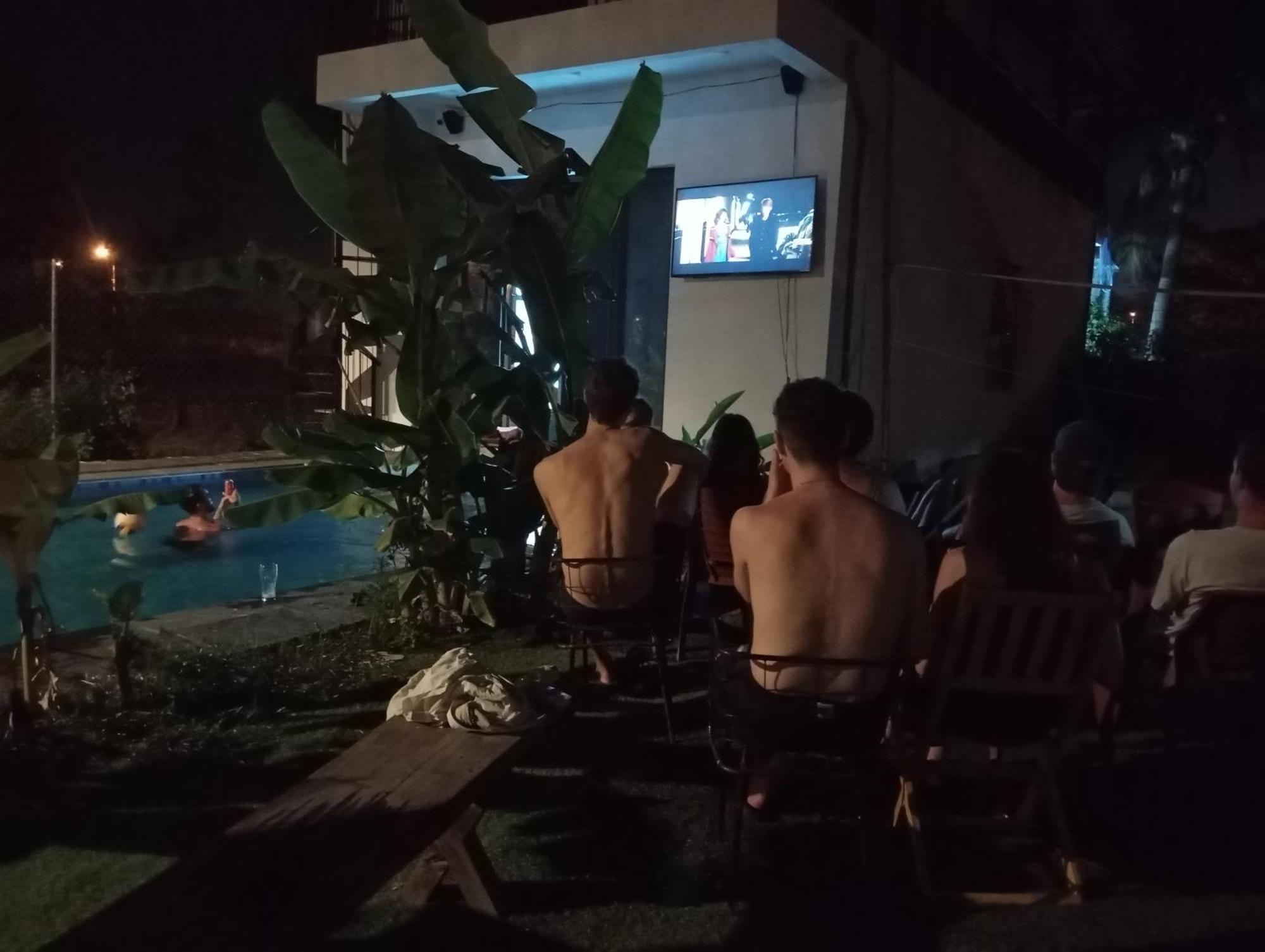 Ở trọ Vy's Cạnh Biển *