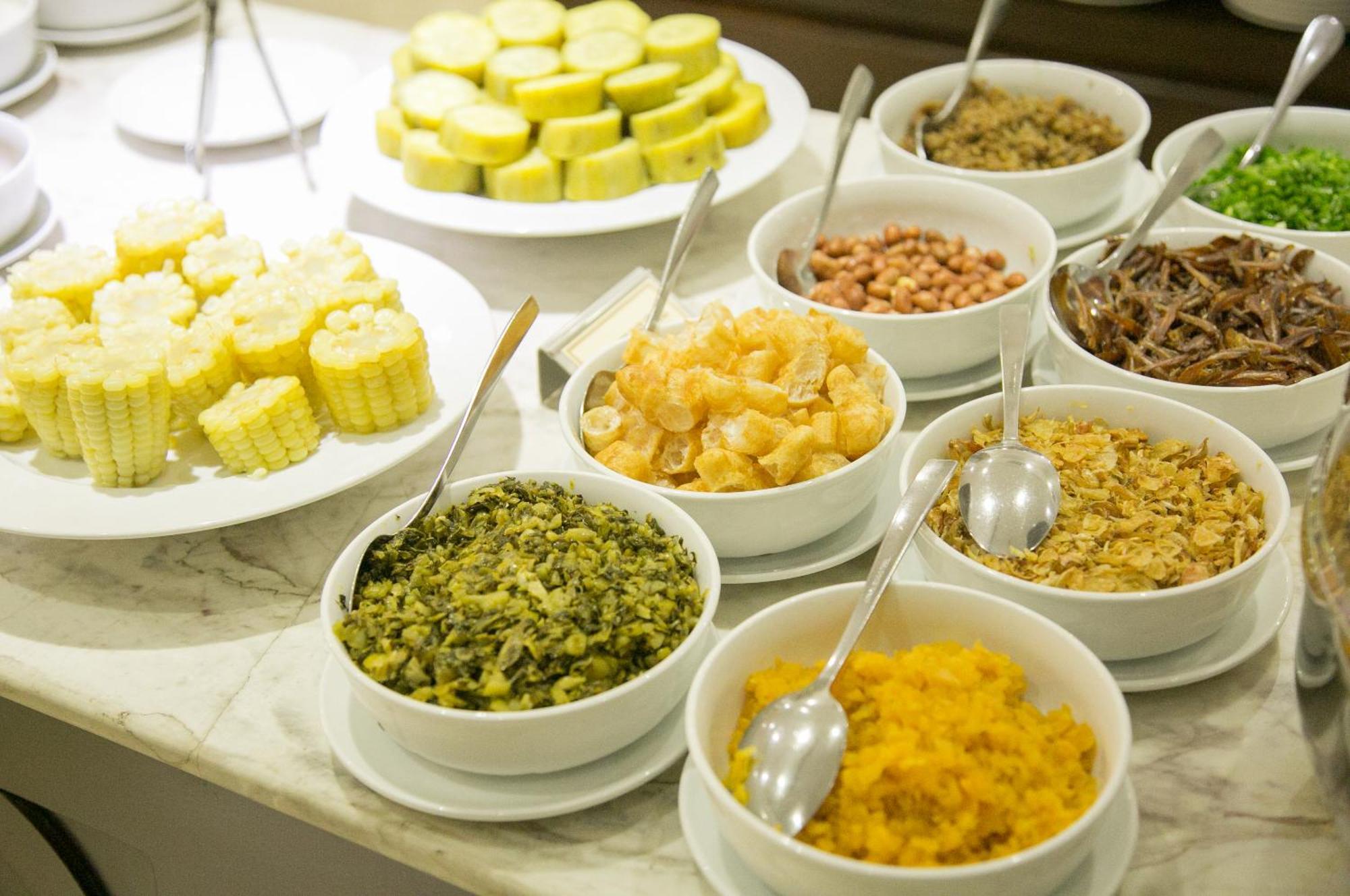 Bay Palace Khách sạn 3*