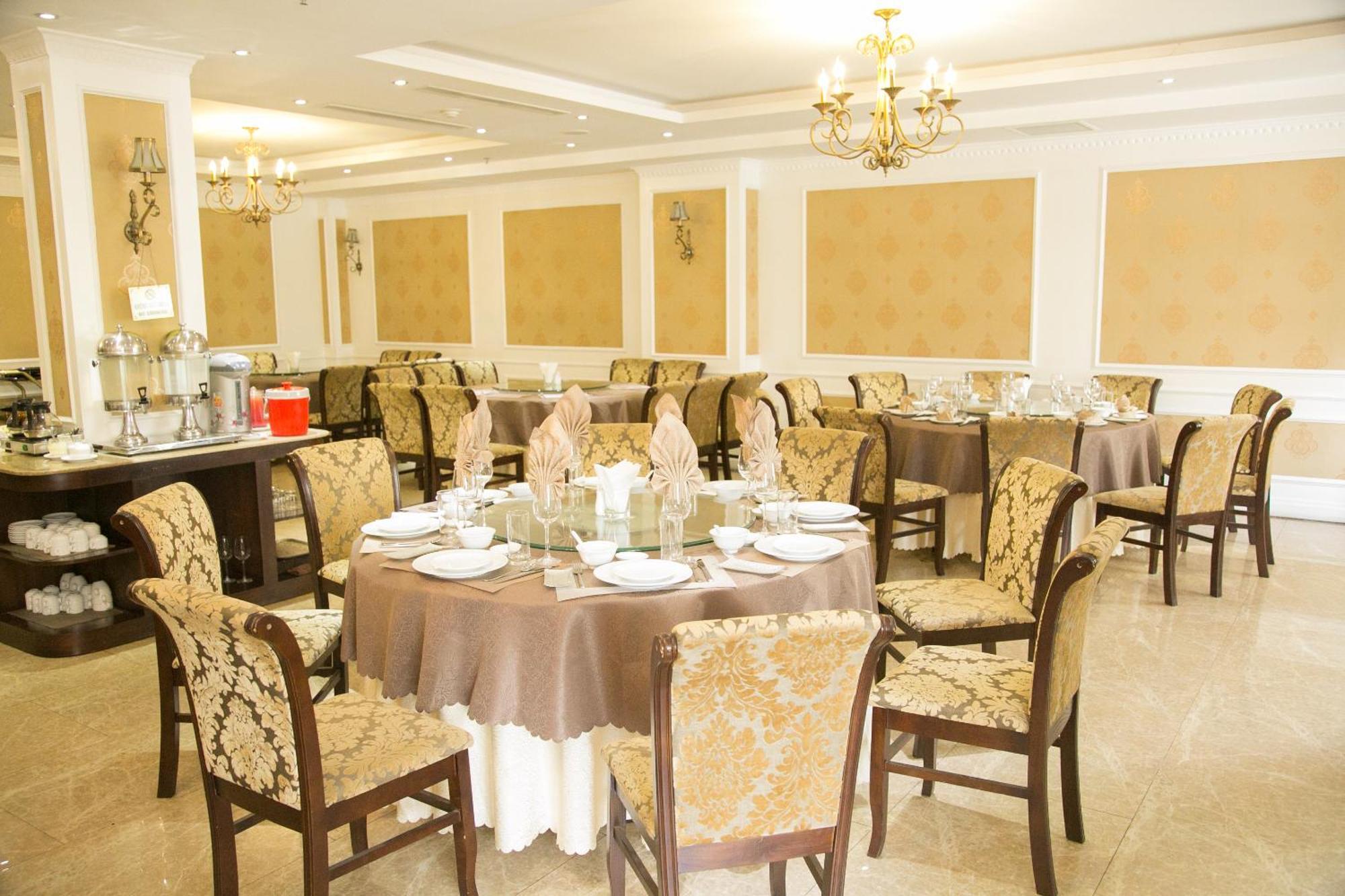 Bay Palace 3*